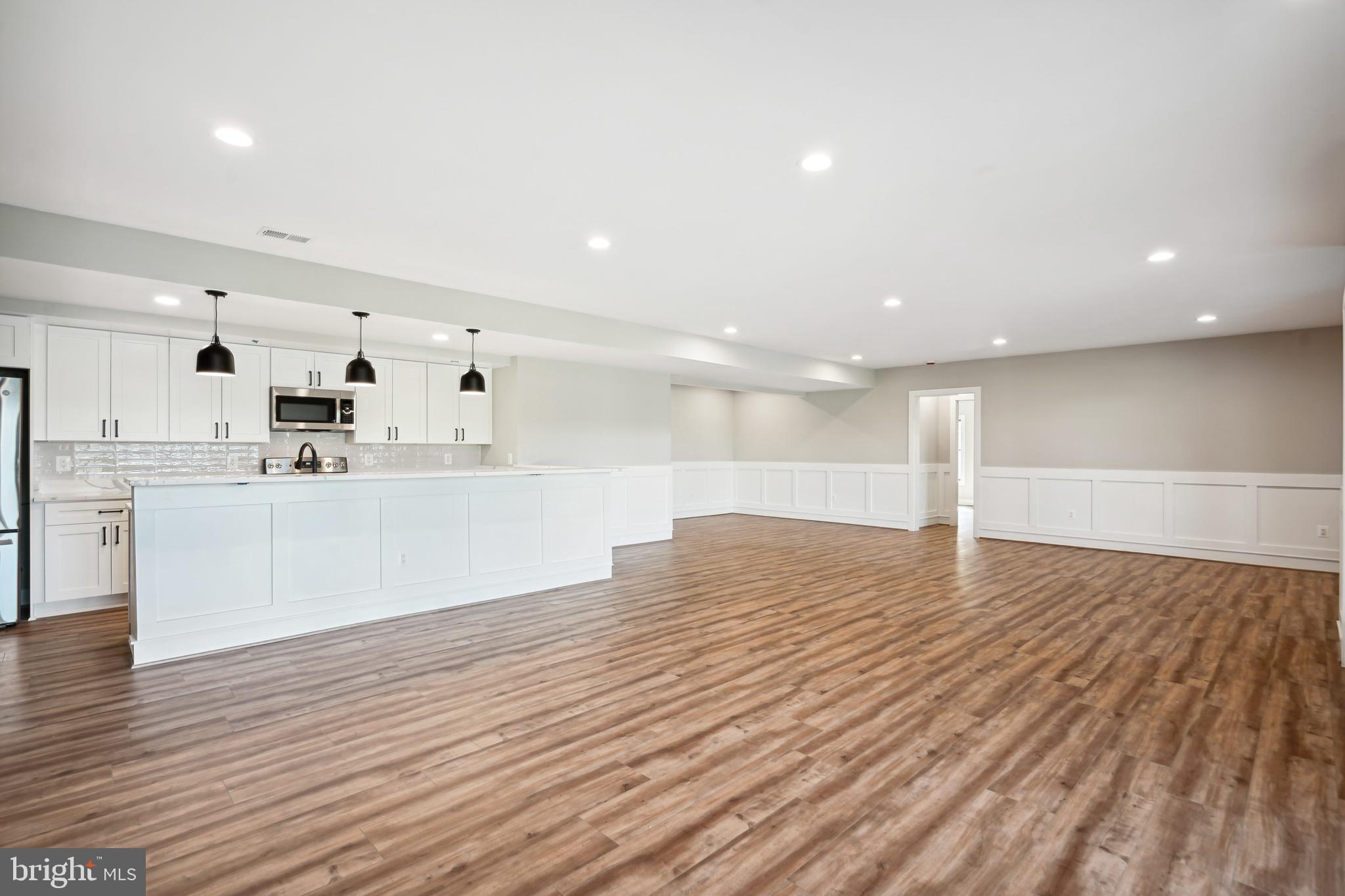 ROCK ISLAND LANDING - Residential