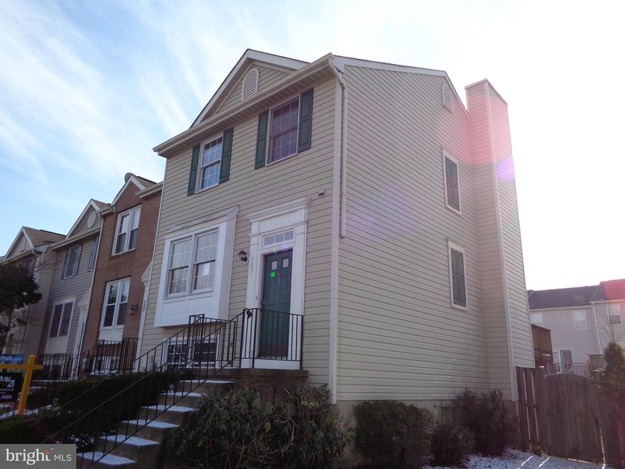 Spacious 3 level end unit townhouse in the community of Piney Orchard.  3 bedrooms with 1 full and 2 half baths with deck.  Near shopping, parks, and all major commuter routes.