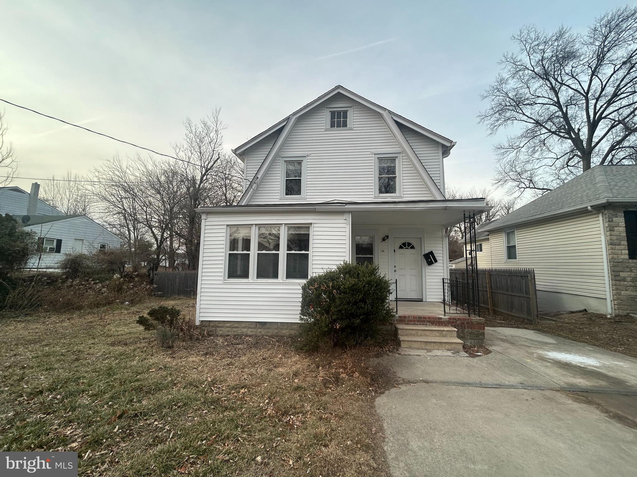 122 W SOMERDALE ROAD