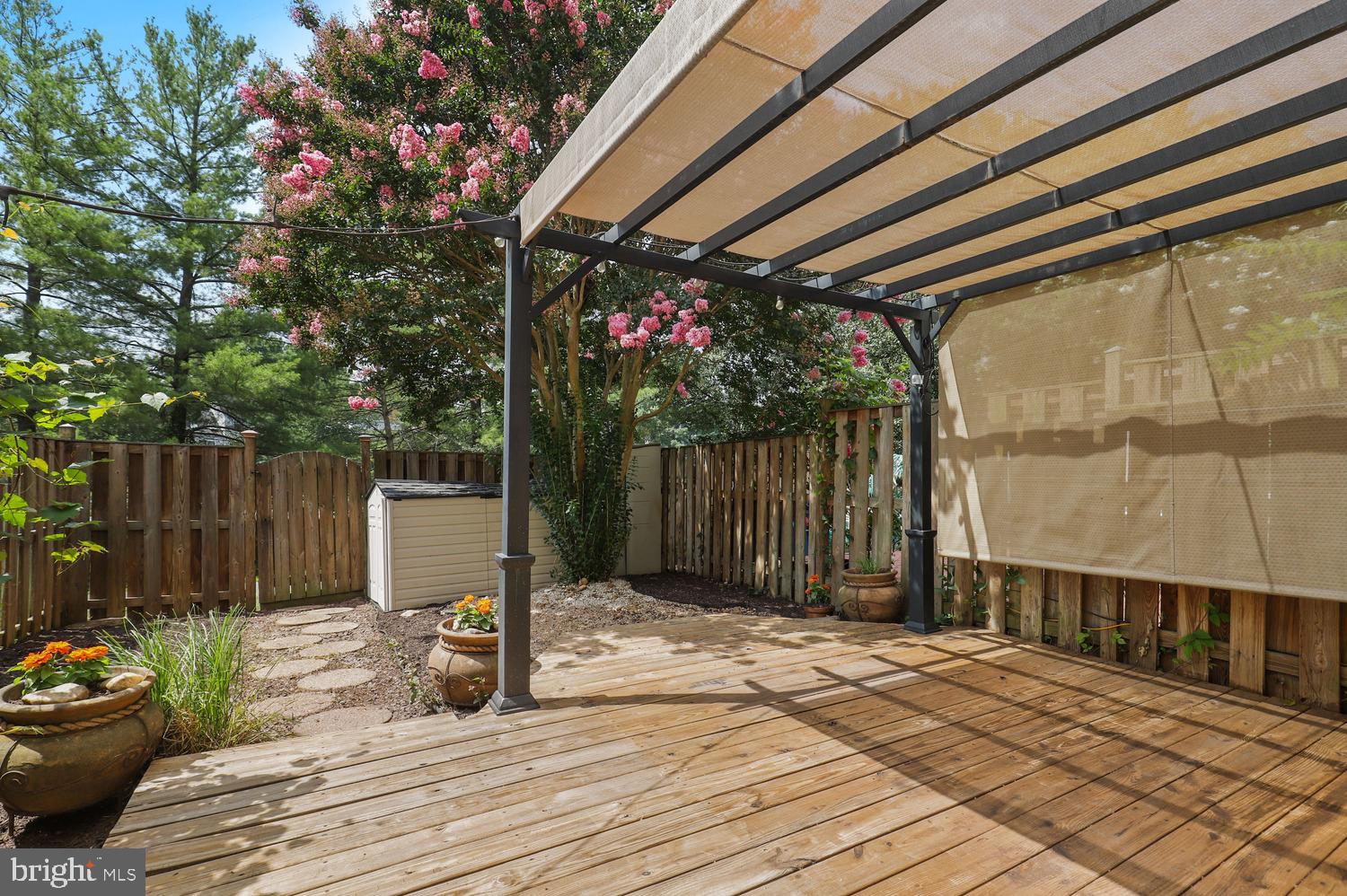 COUNTRYSIDE - Residential