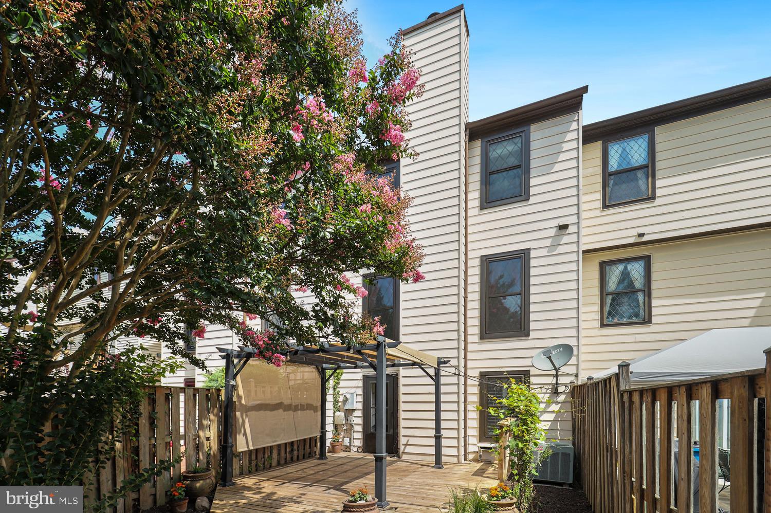 COUNTRYSIDE - Residential