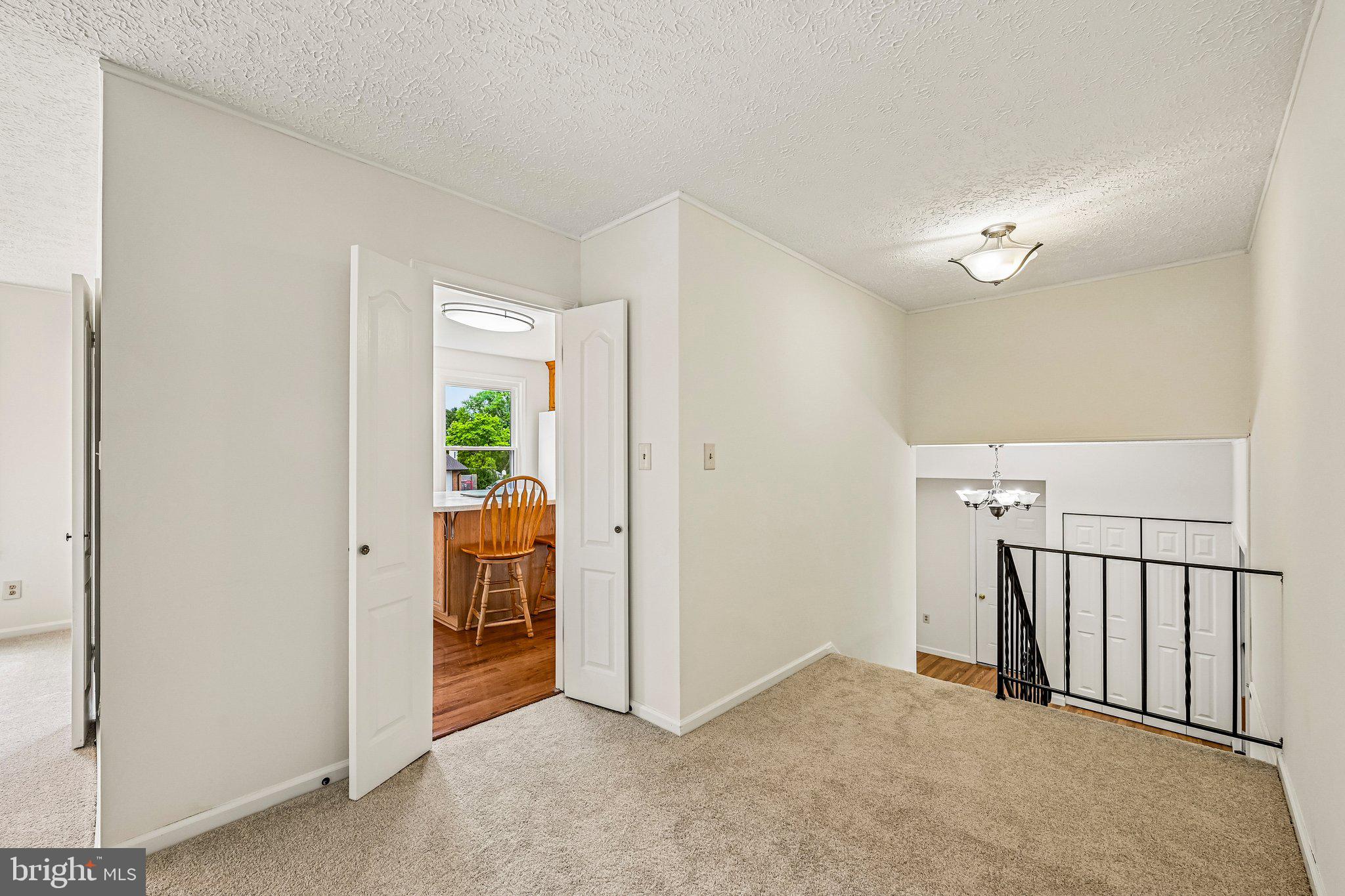 513 NORMANDY LANE