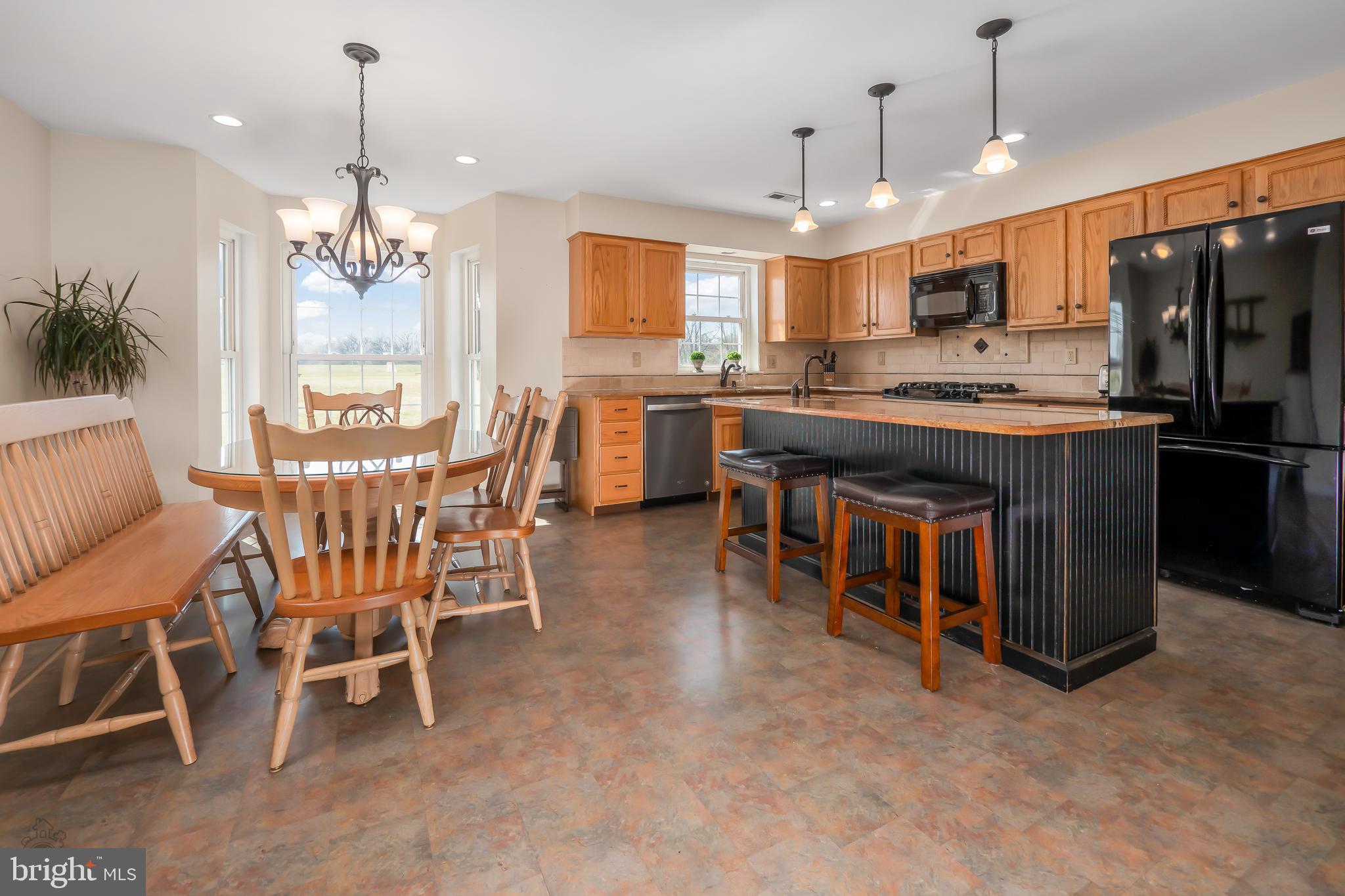 THE OAKS - Residential