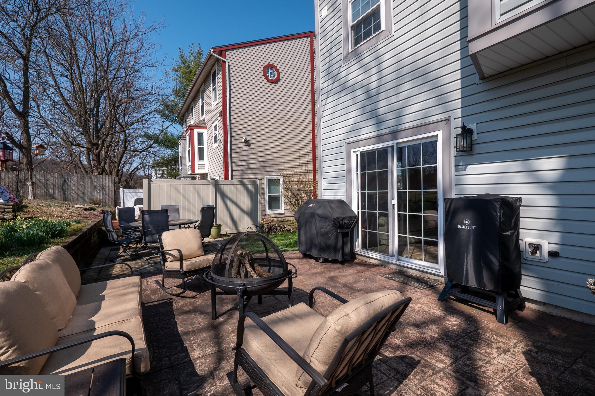 THE OAKS - Residential