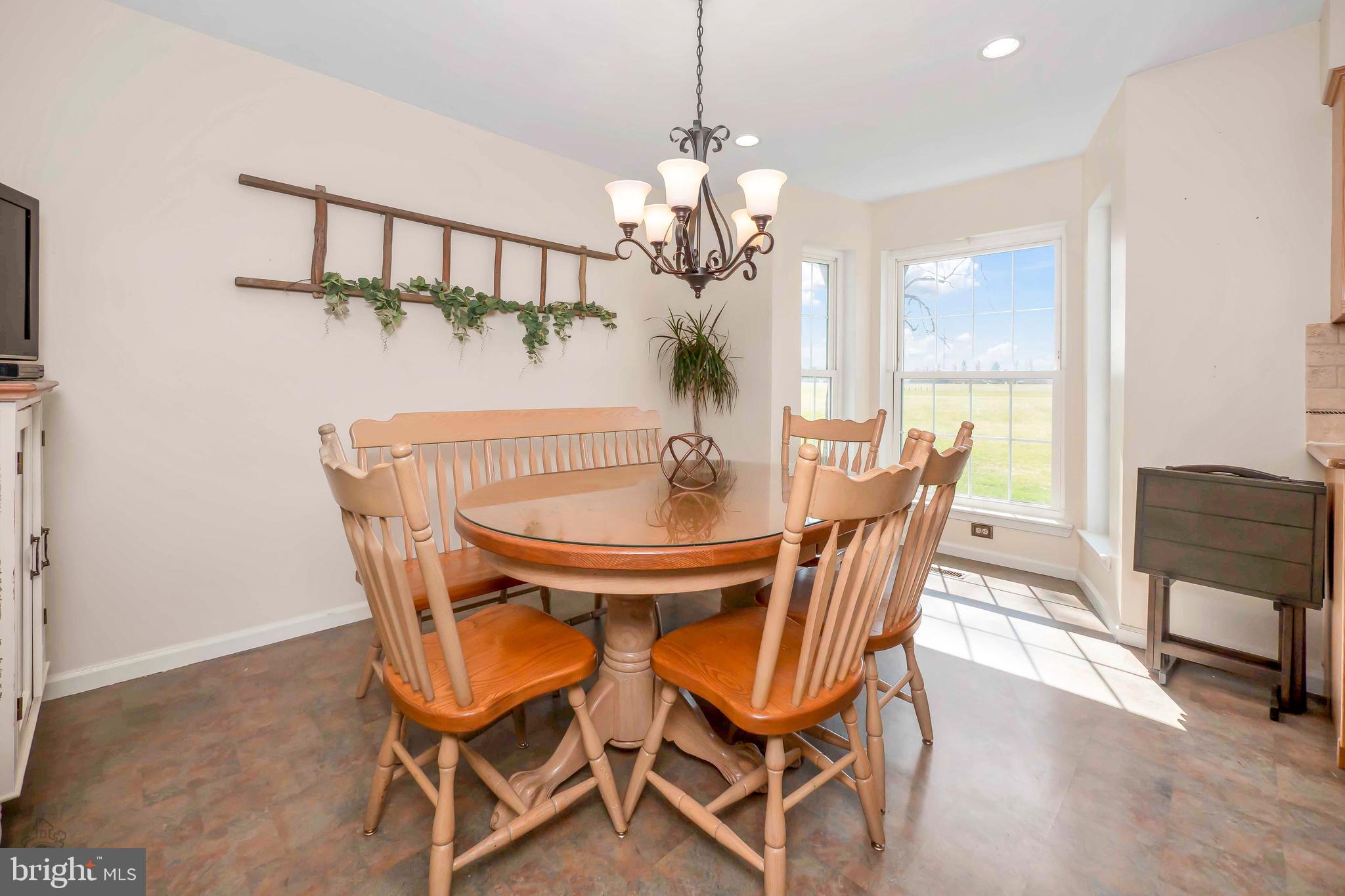 THE OAKS - Residential