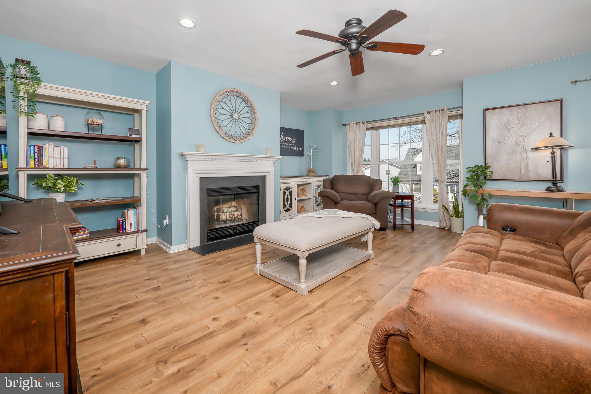 THE OAKS - Residential