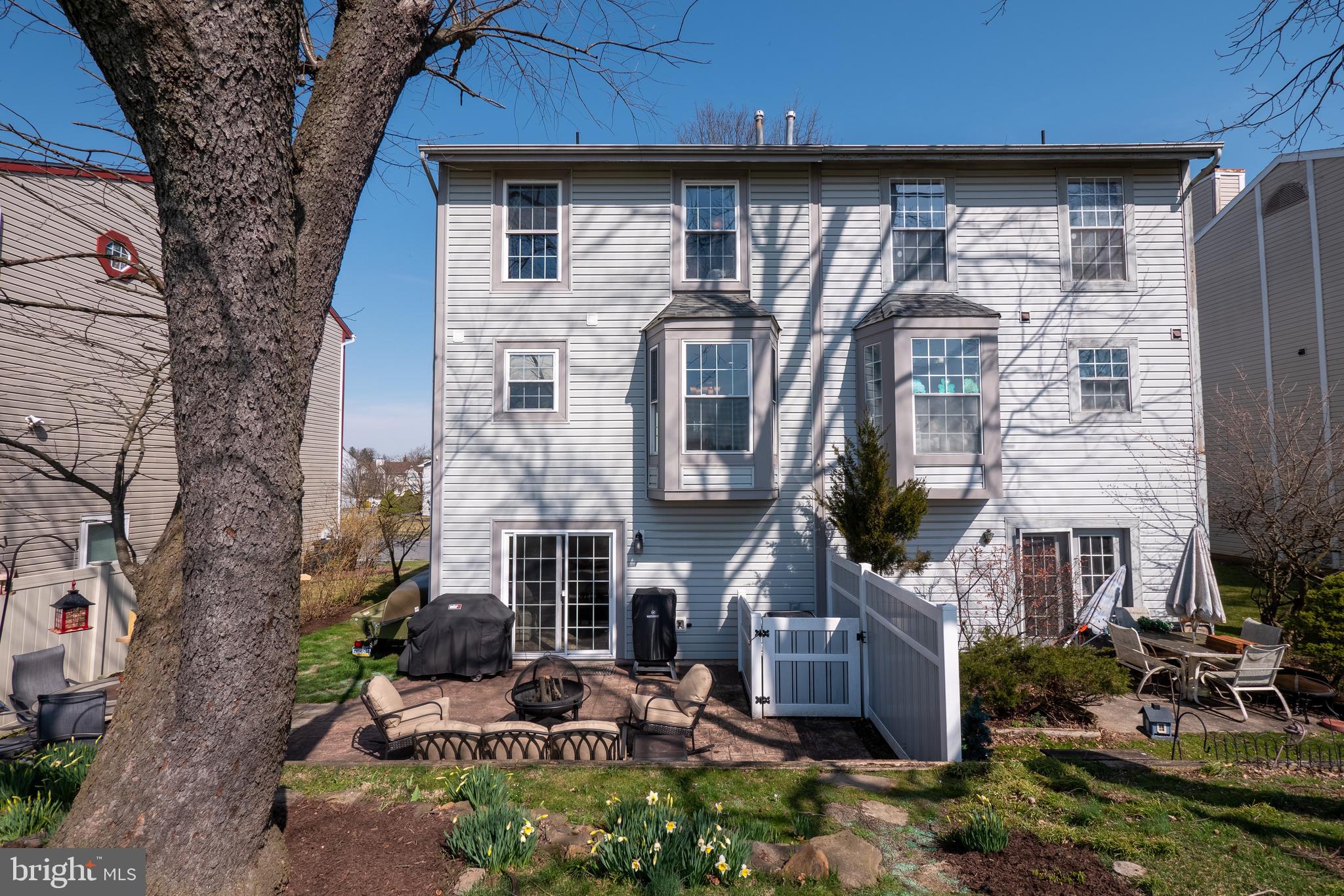 THE OAKS - Residential