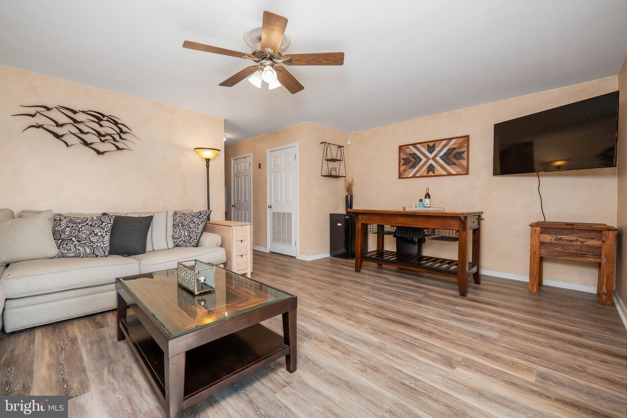 THE OAKS - Residential