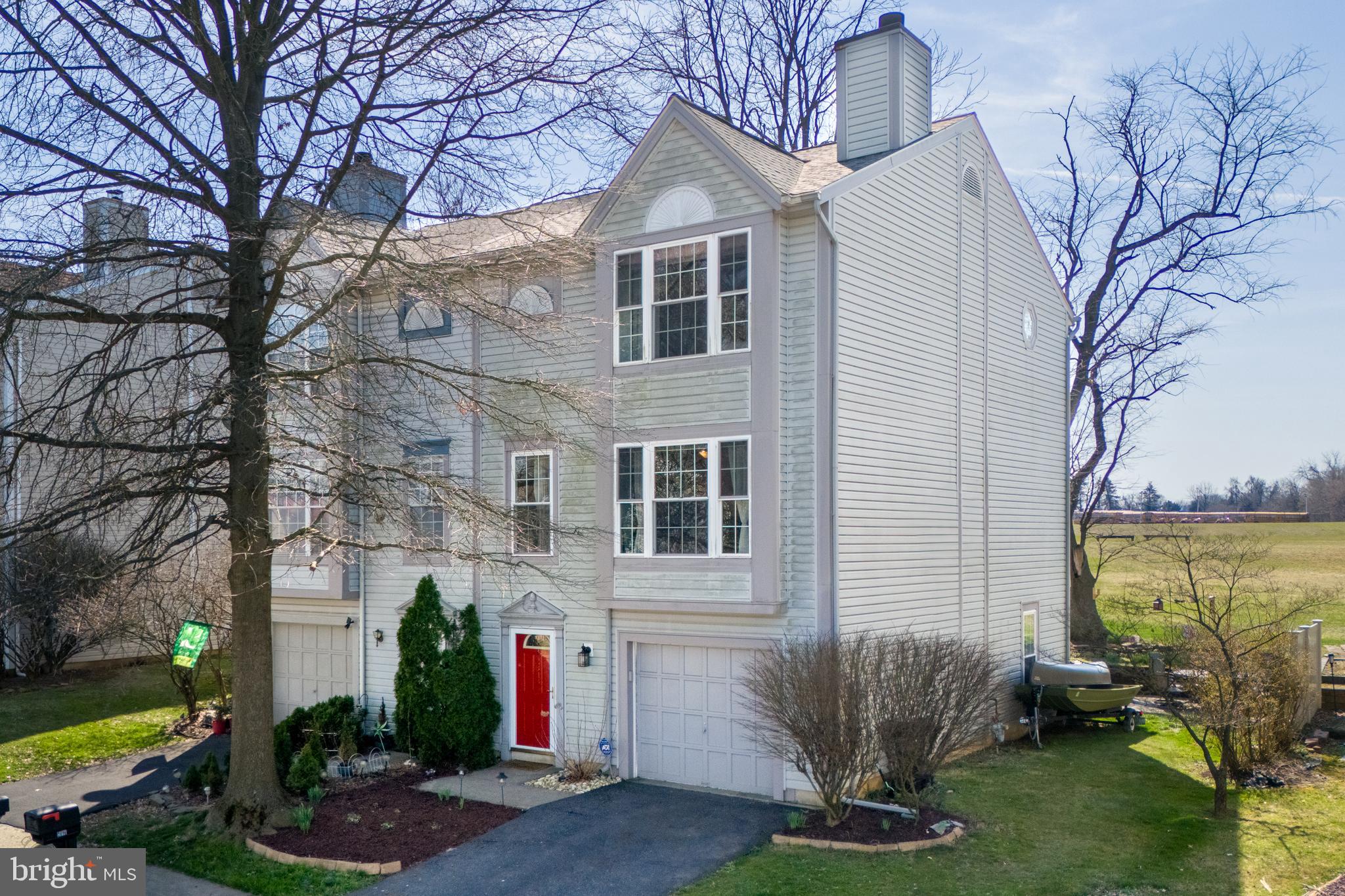 THE OAKS - Residential