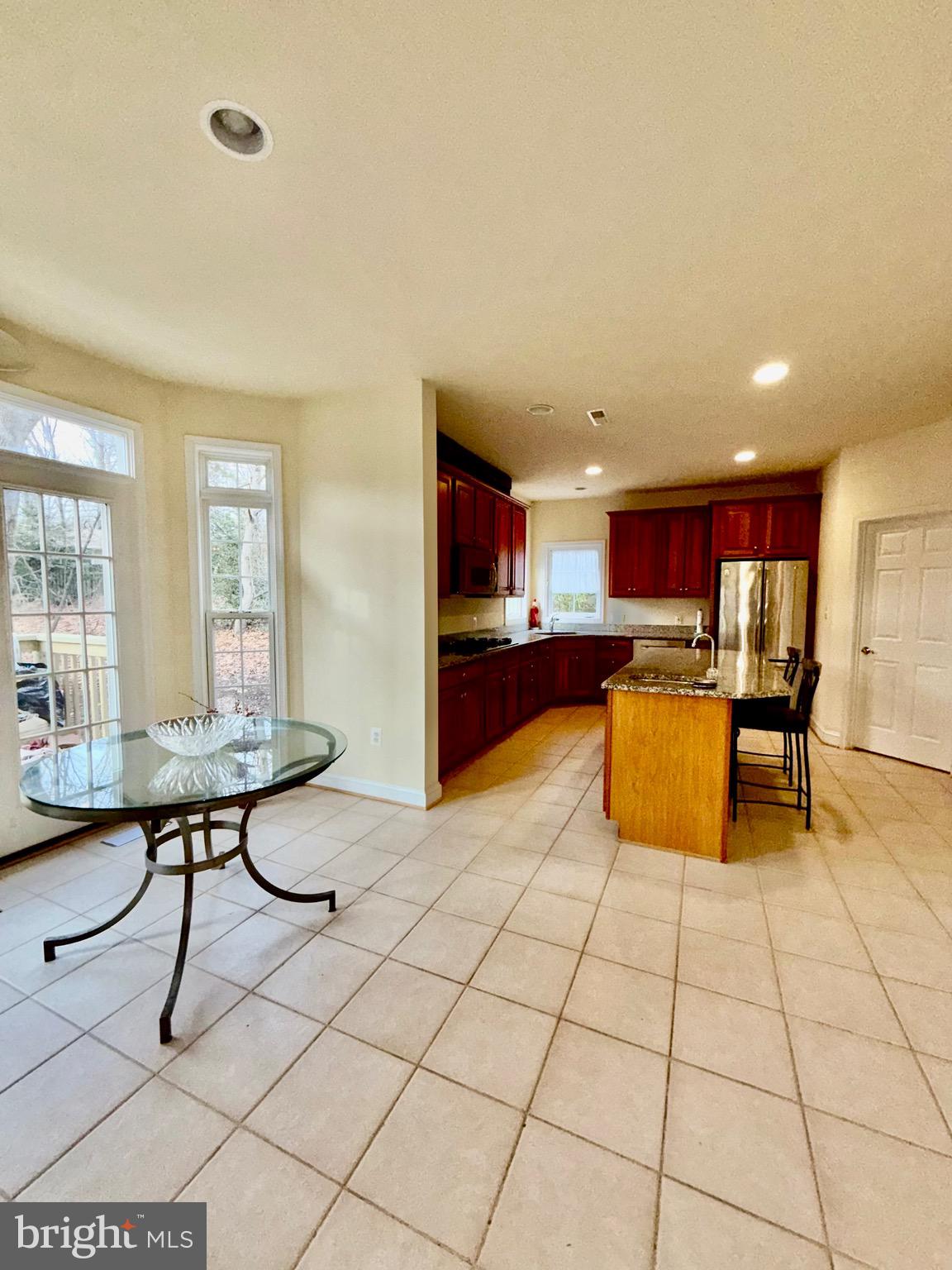 ROCKVILLE HEIGHTS - Residential