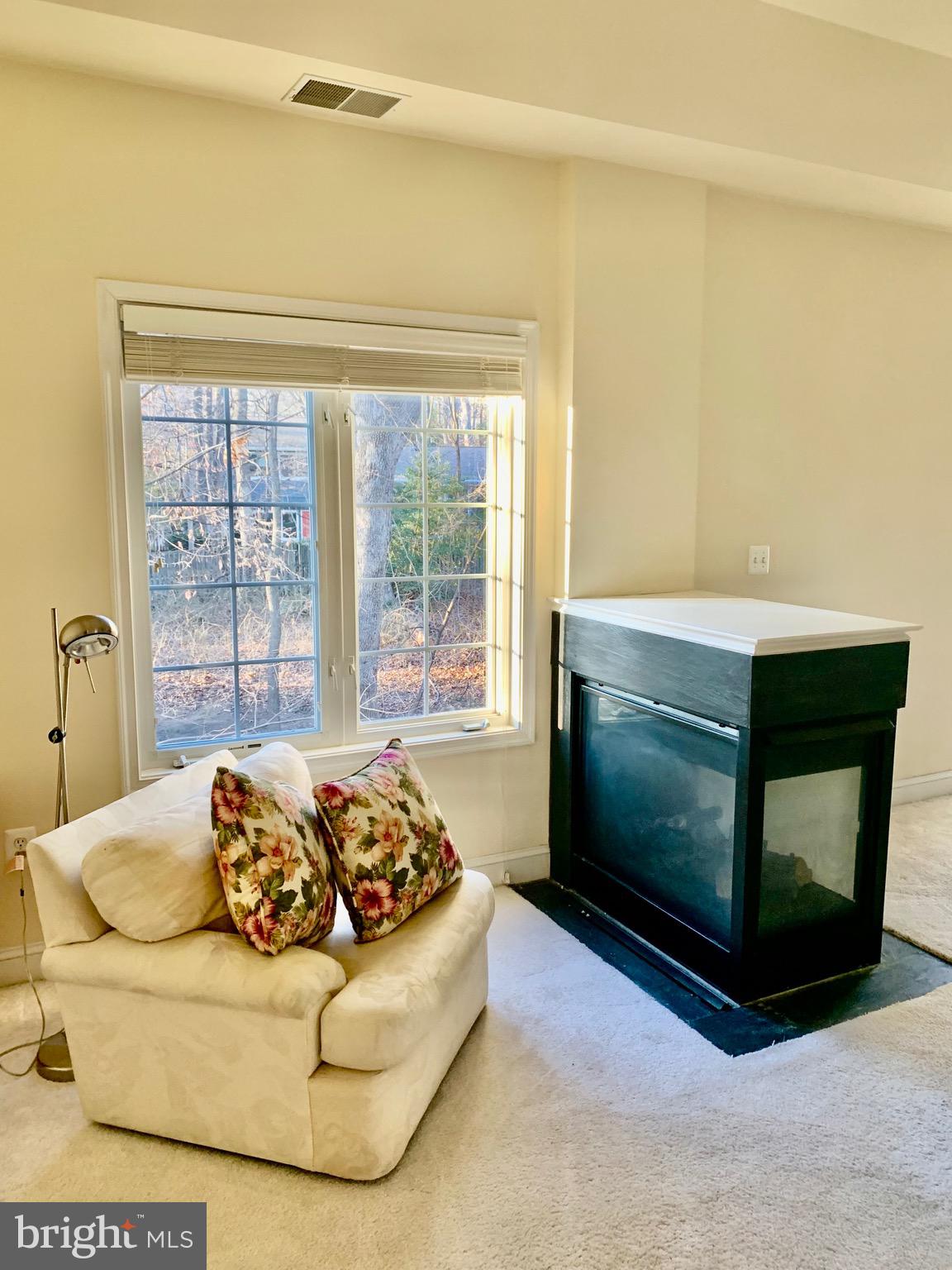 ROCKVILLE HEIGHTS - Residential