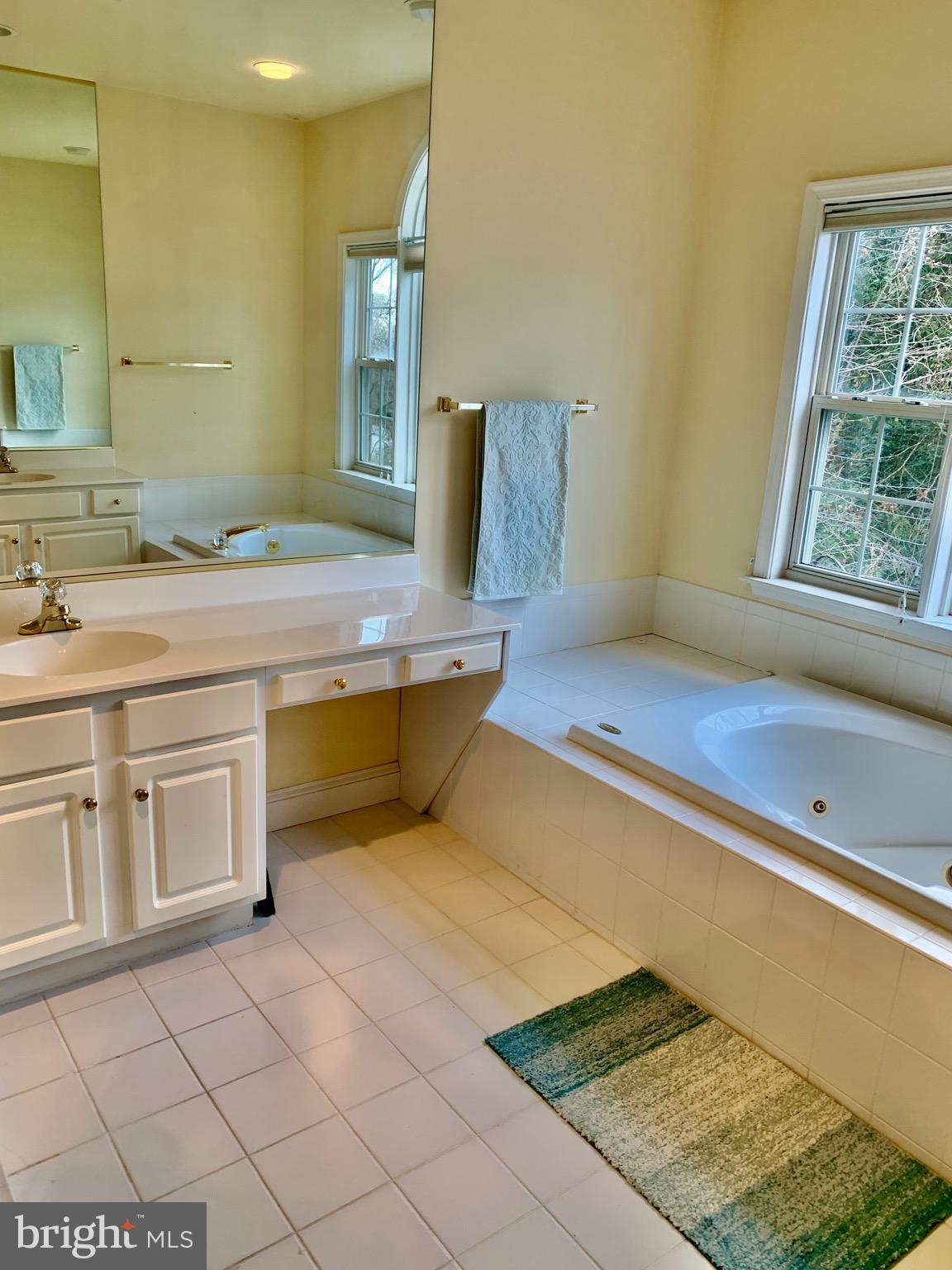 ROCKVILLE HEIGHTS - Residential