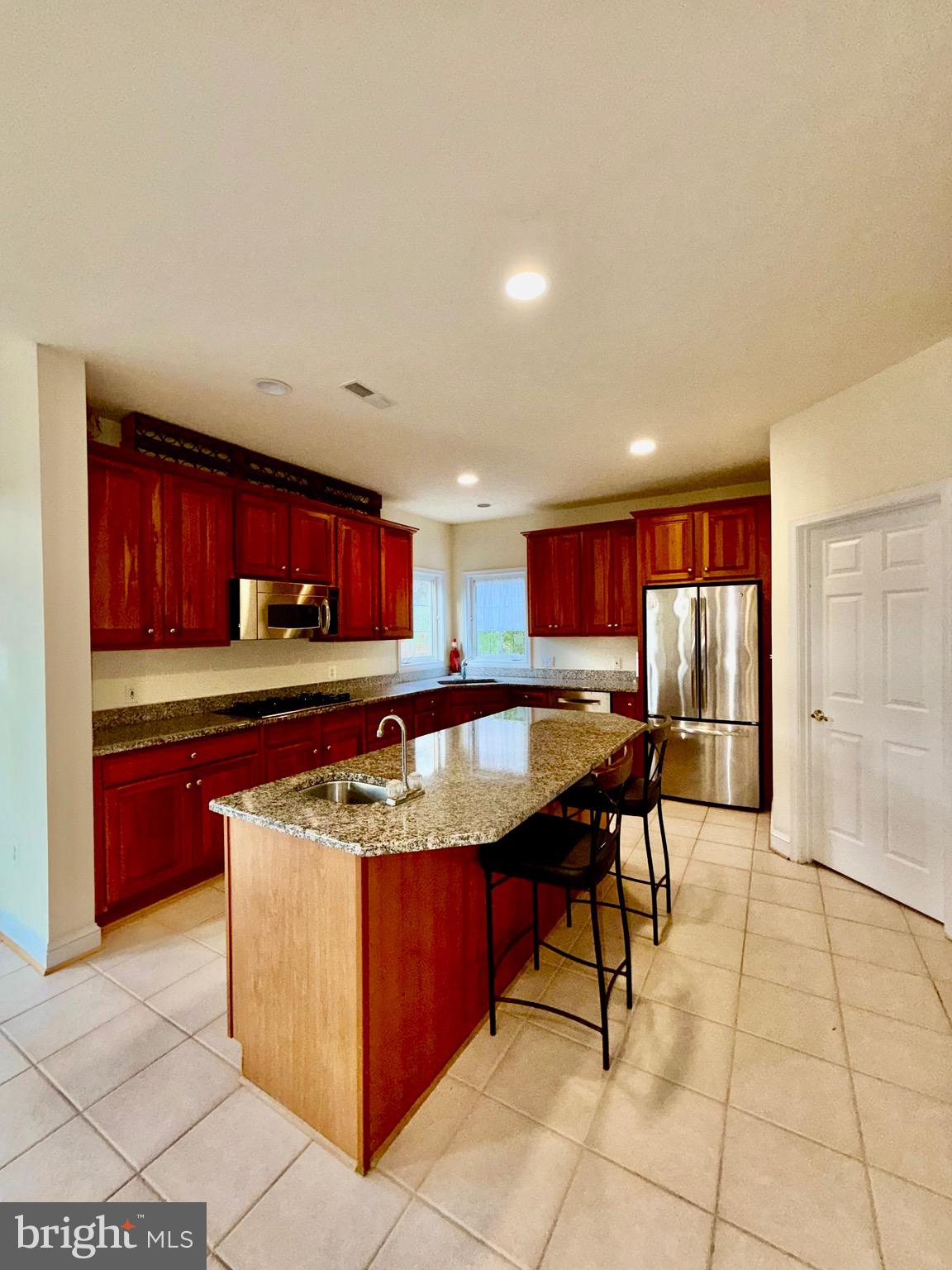 ROCKVILLE HEIGHTS - Residential