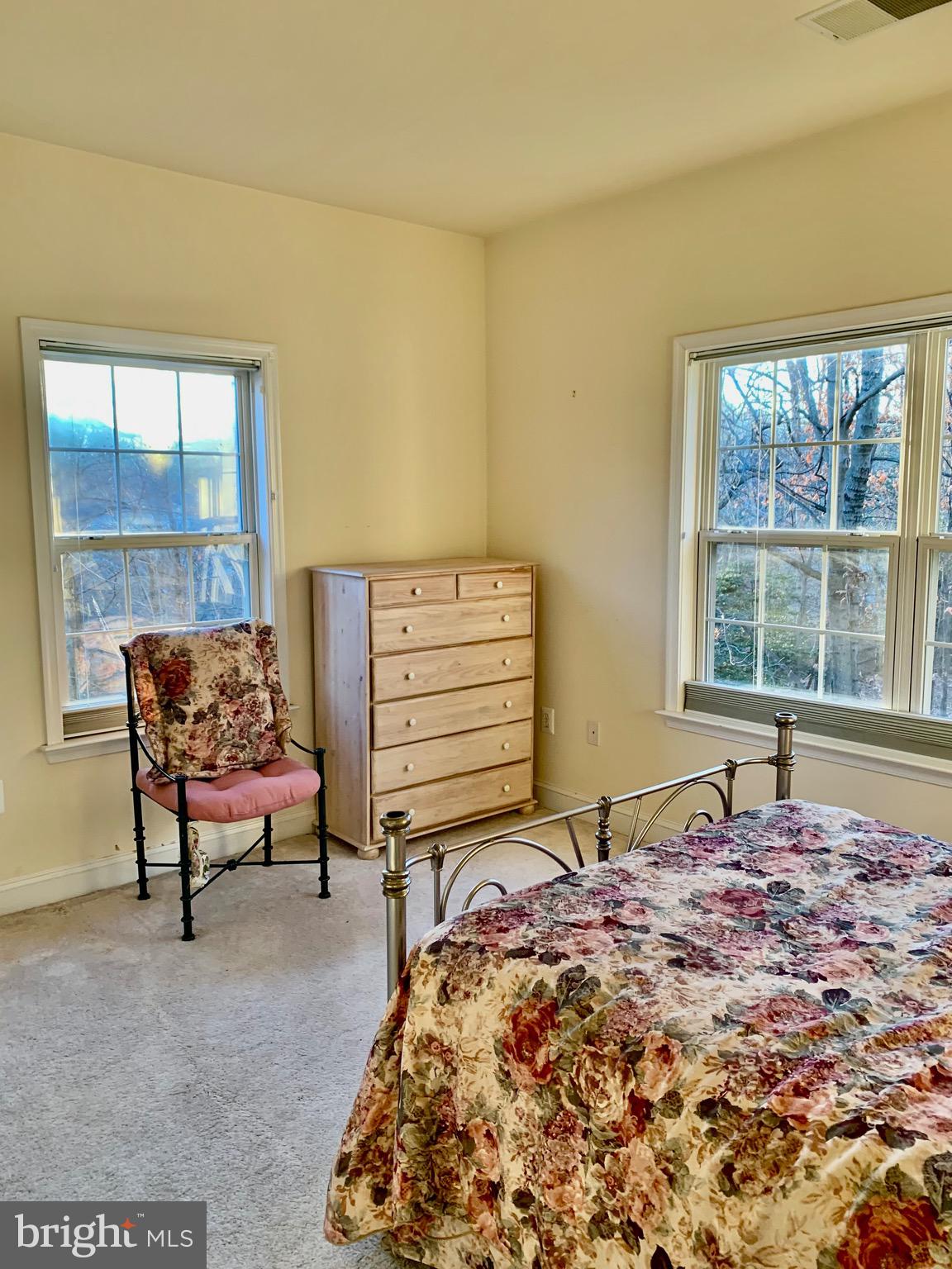 ROCKVILLE HEIGHTS - Residential