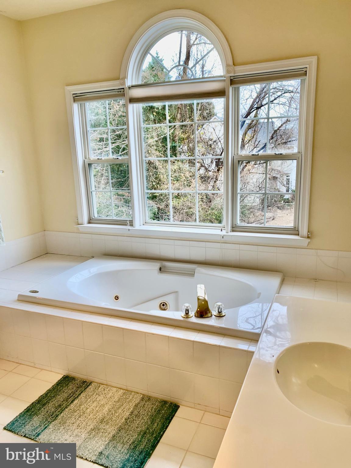 ROCKVILLE HEIGHTS - Residential