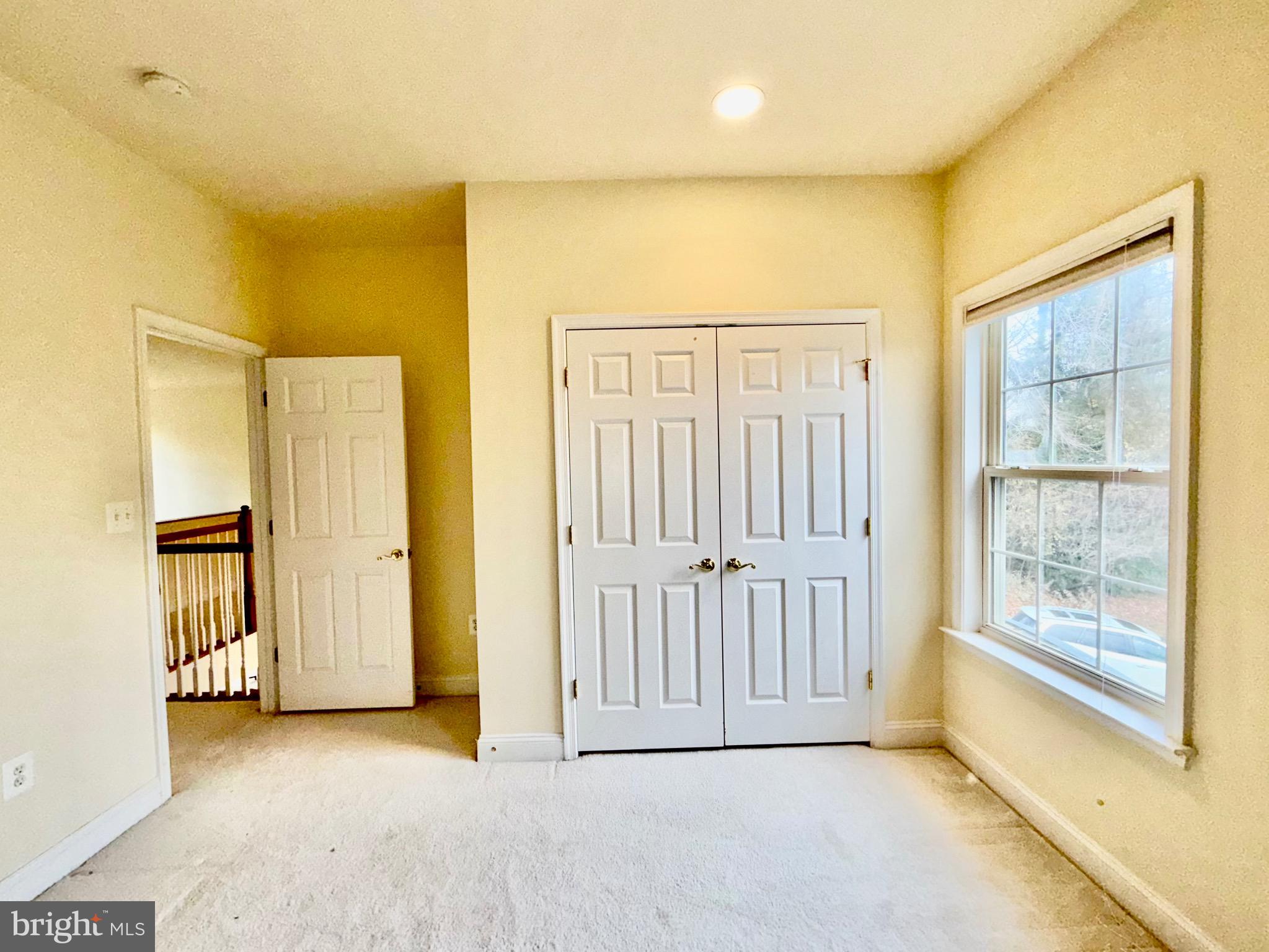 ROCKVILLE HEIGHTS - Residential