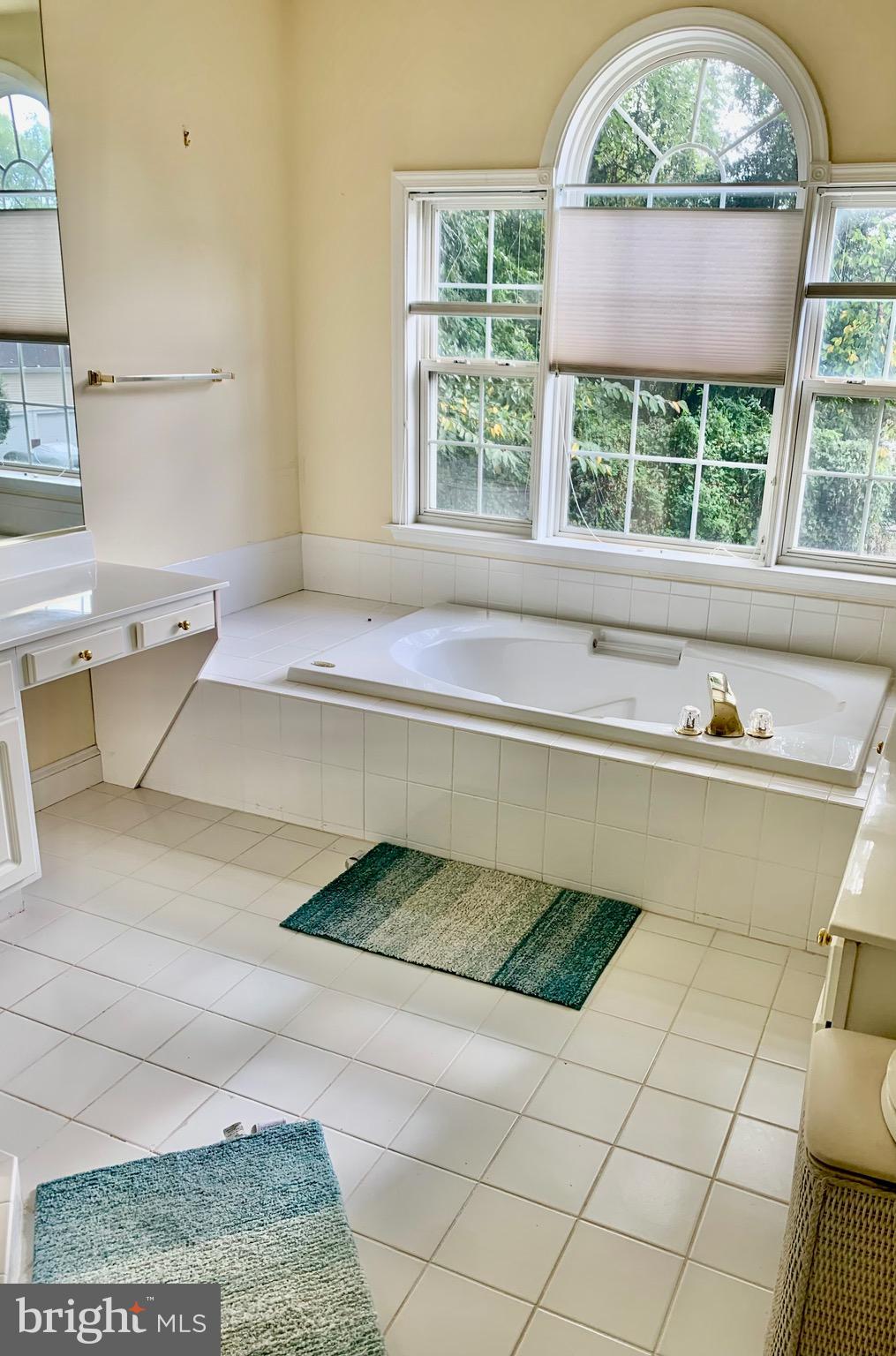 ROCKVILLE HEIGHTS - Residential