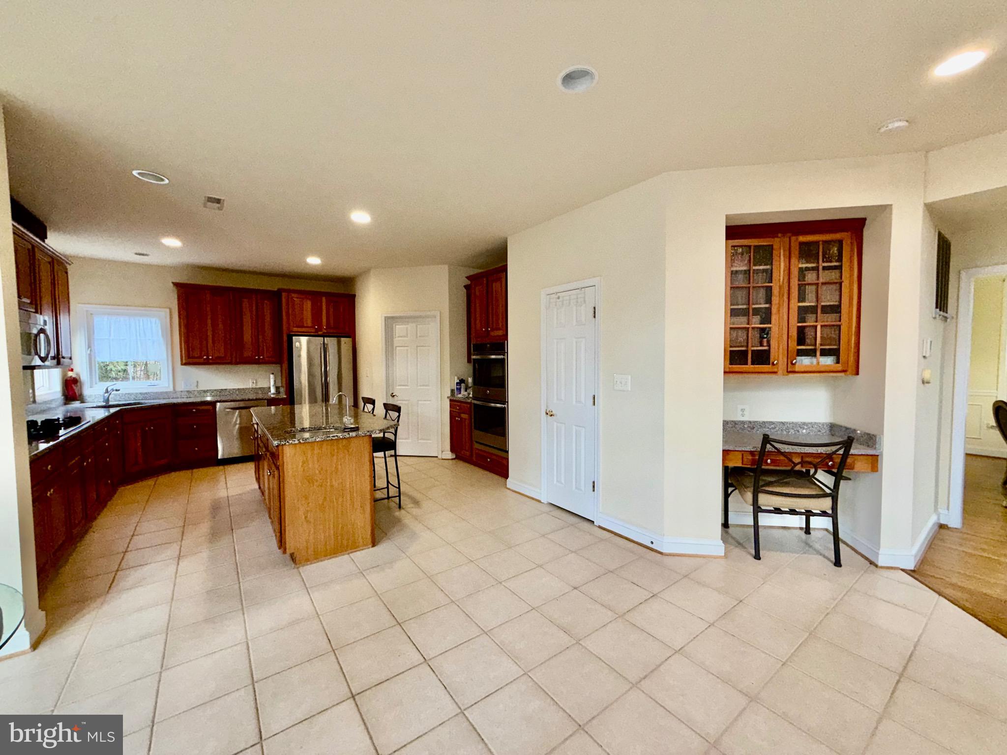 ROCKVILLE HEIGHTS - Residential