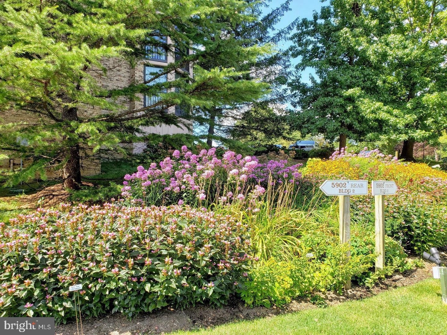 MONTEBELLO - Residential