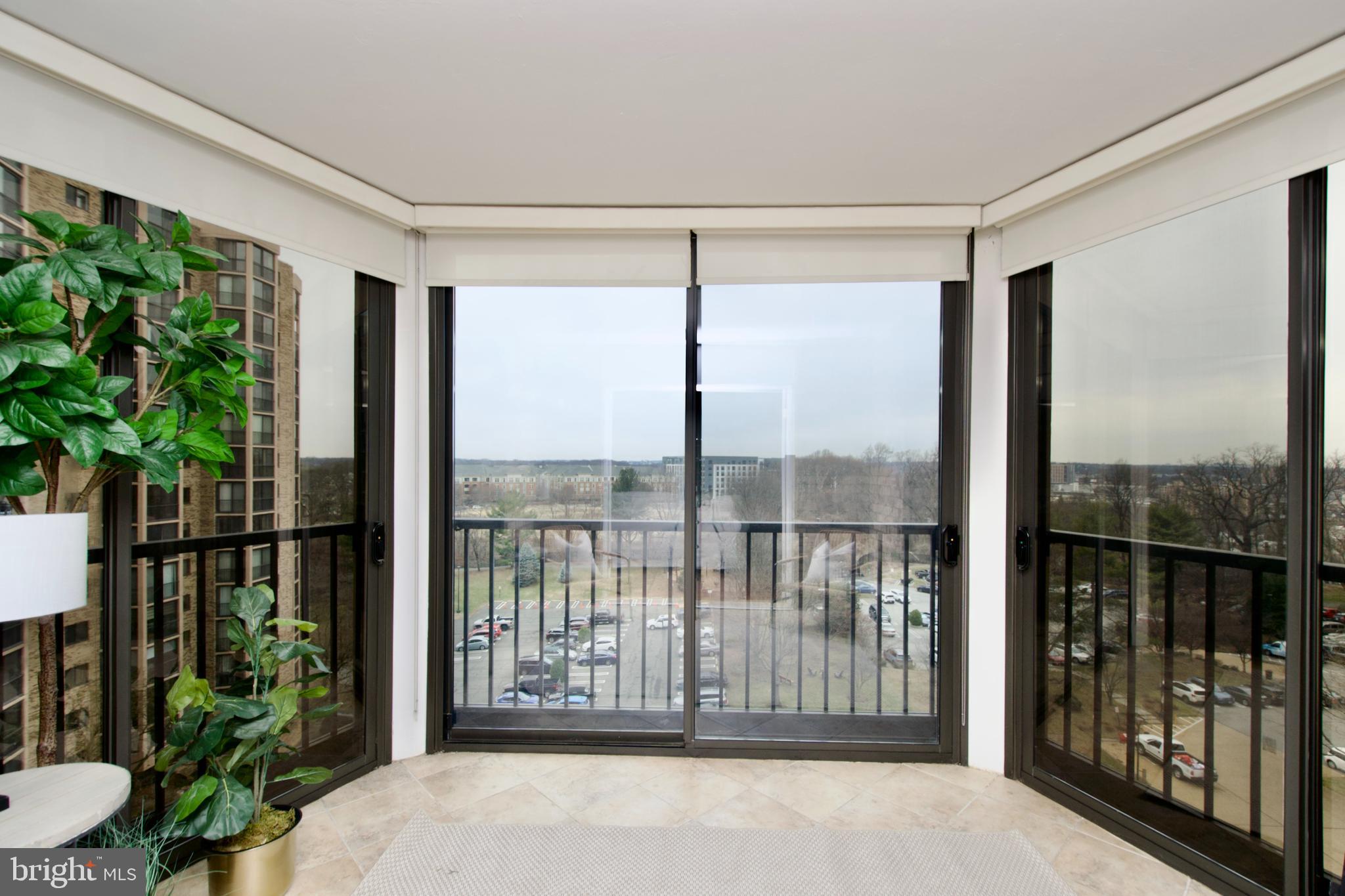 MONTEBELLO - Residential