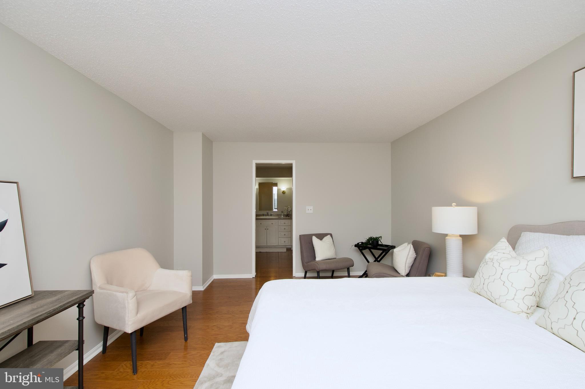 MONTEBELLO - Residential