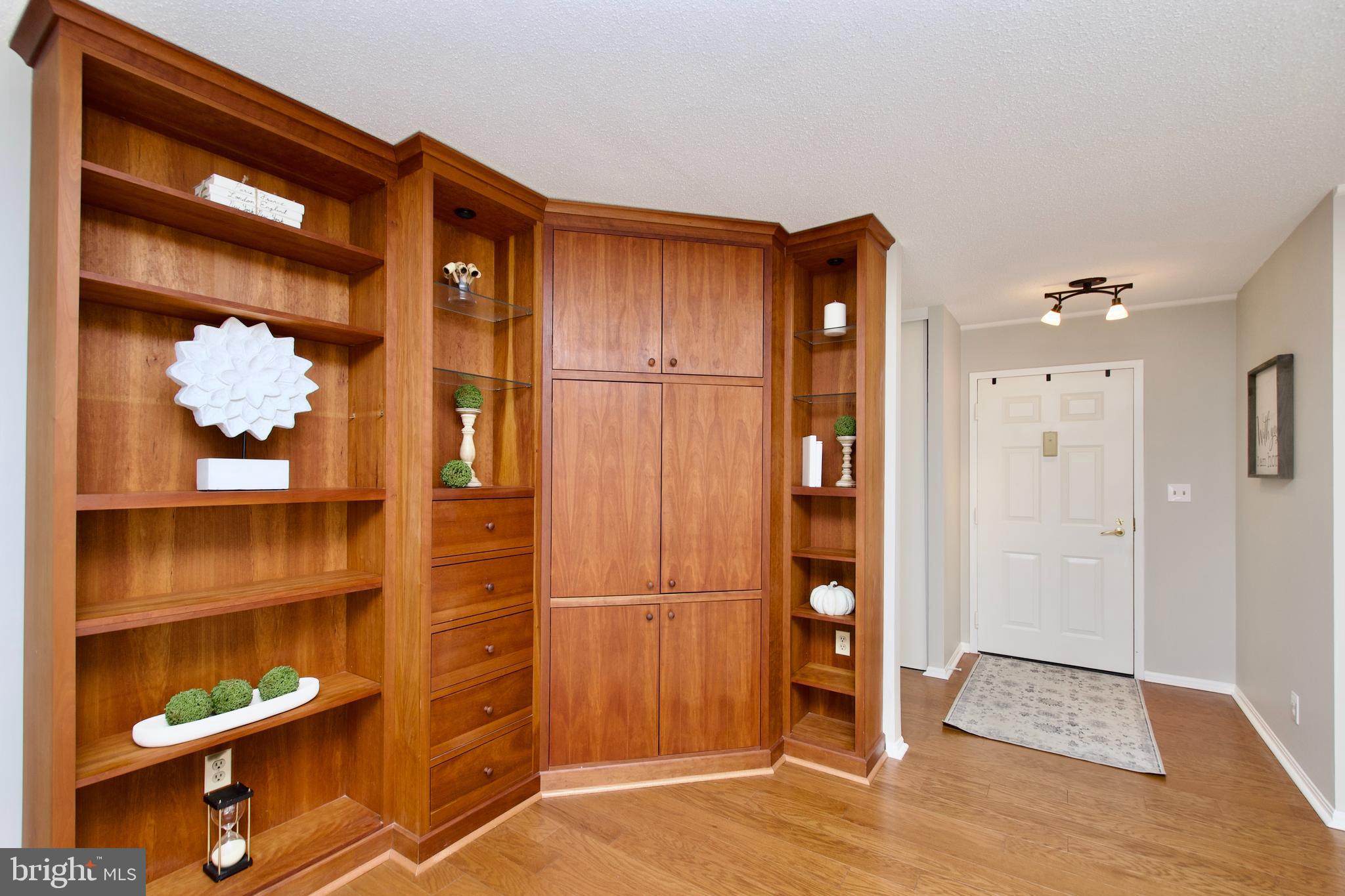 MONTEBELLO - Residential