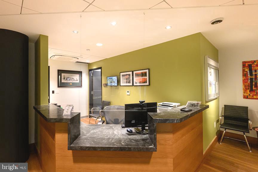 MONTEBELLO - Residential