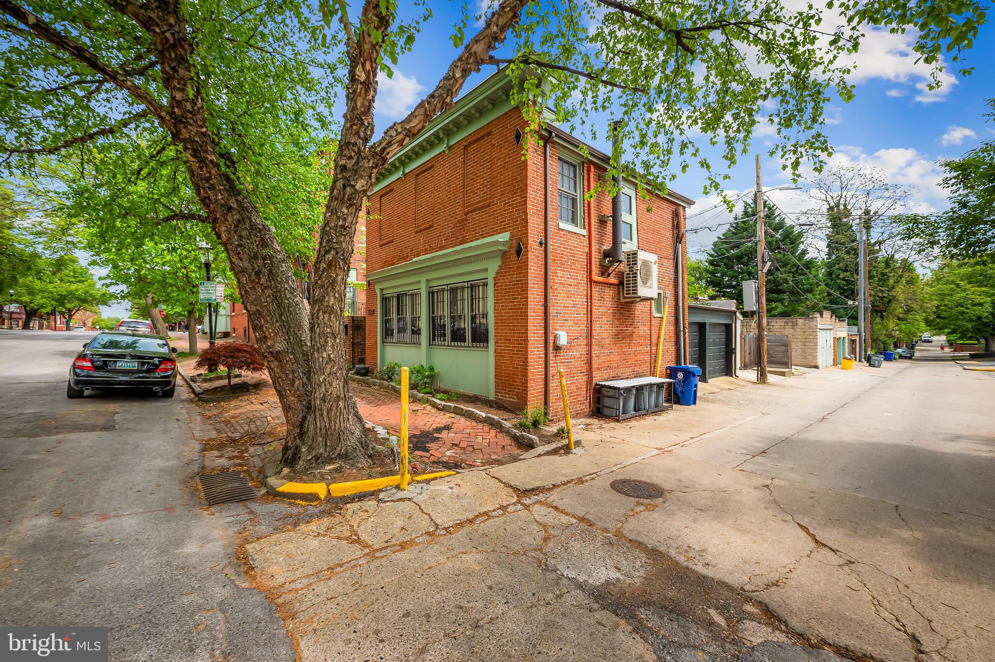 BOLTON HILL HISTORIC DISTRICT - Residential Lease