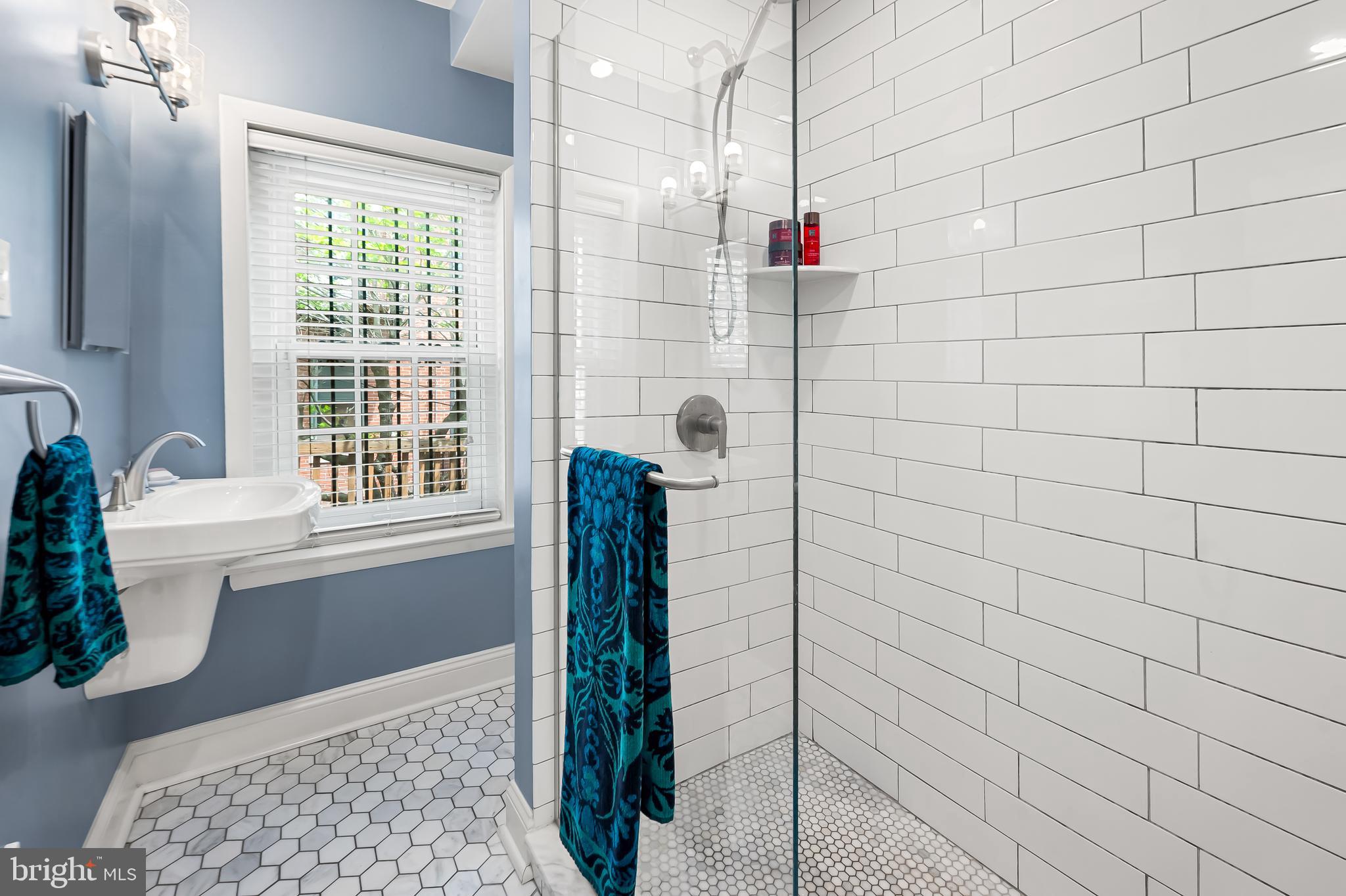 BOLTON HILL HISTORIC DISTRICT - Residential Lease