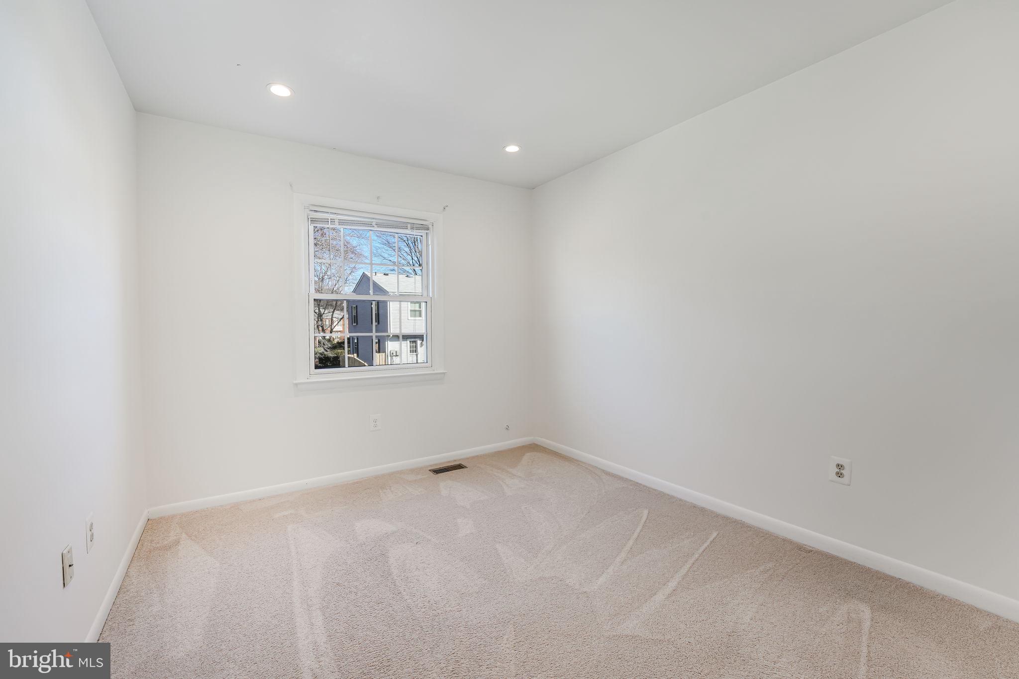 WINDSOR PARK - Residential Lease