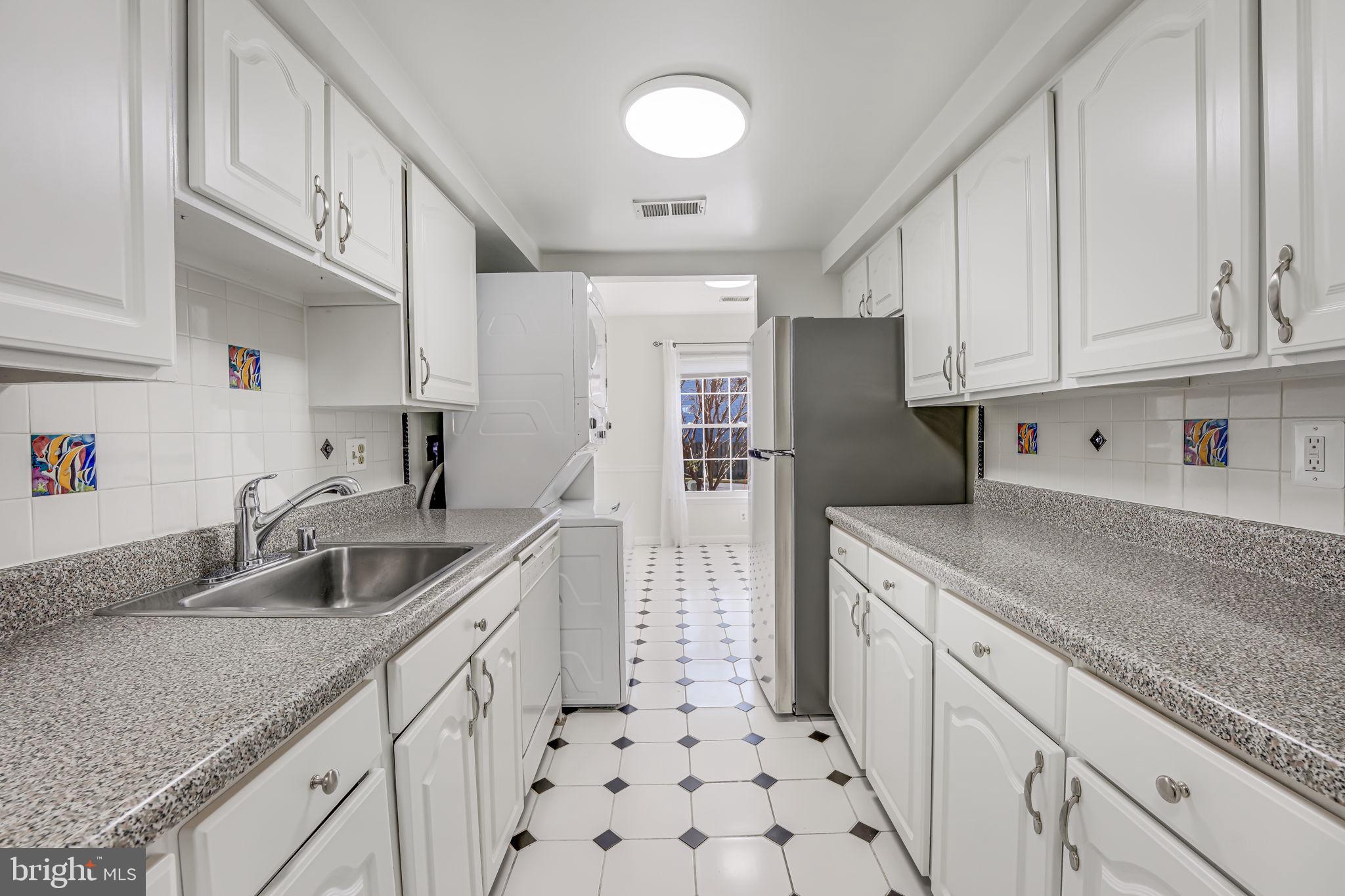 WINDSOR PARK - Residential Lease