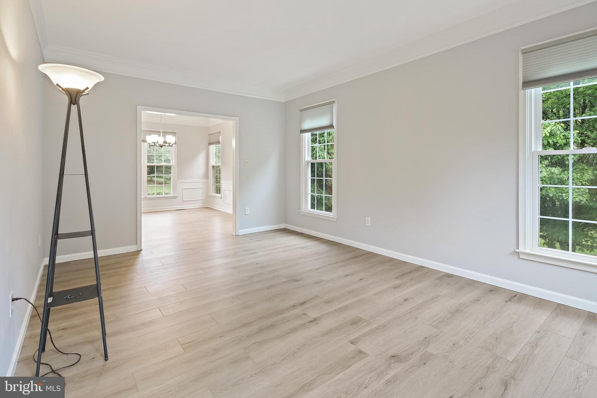 BRIARCLIFF MANOR - Residential