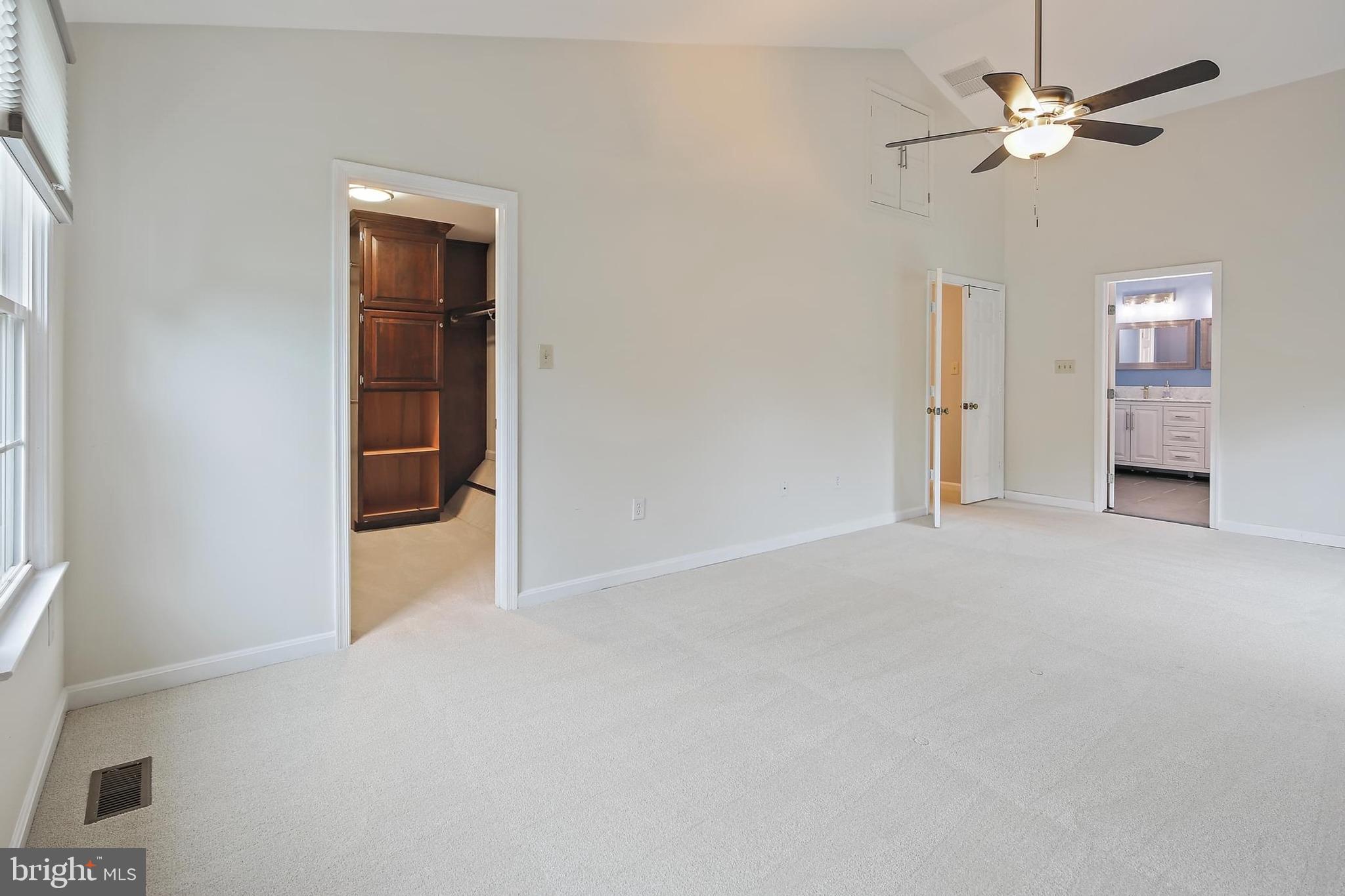 BRIARCLIFF MANOR - Residential