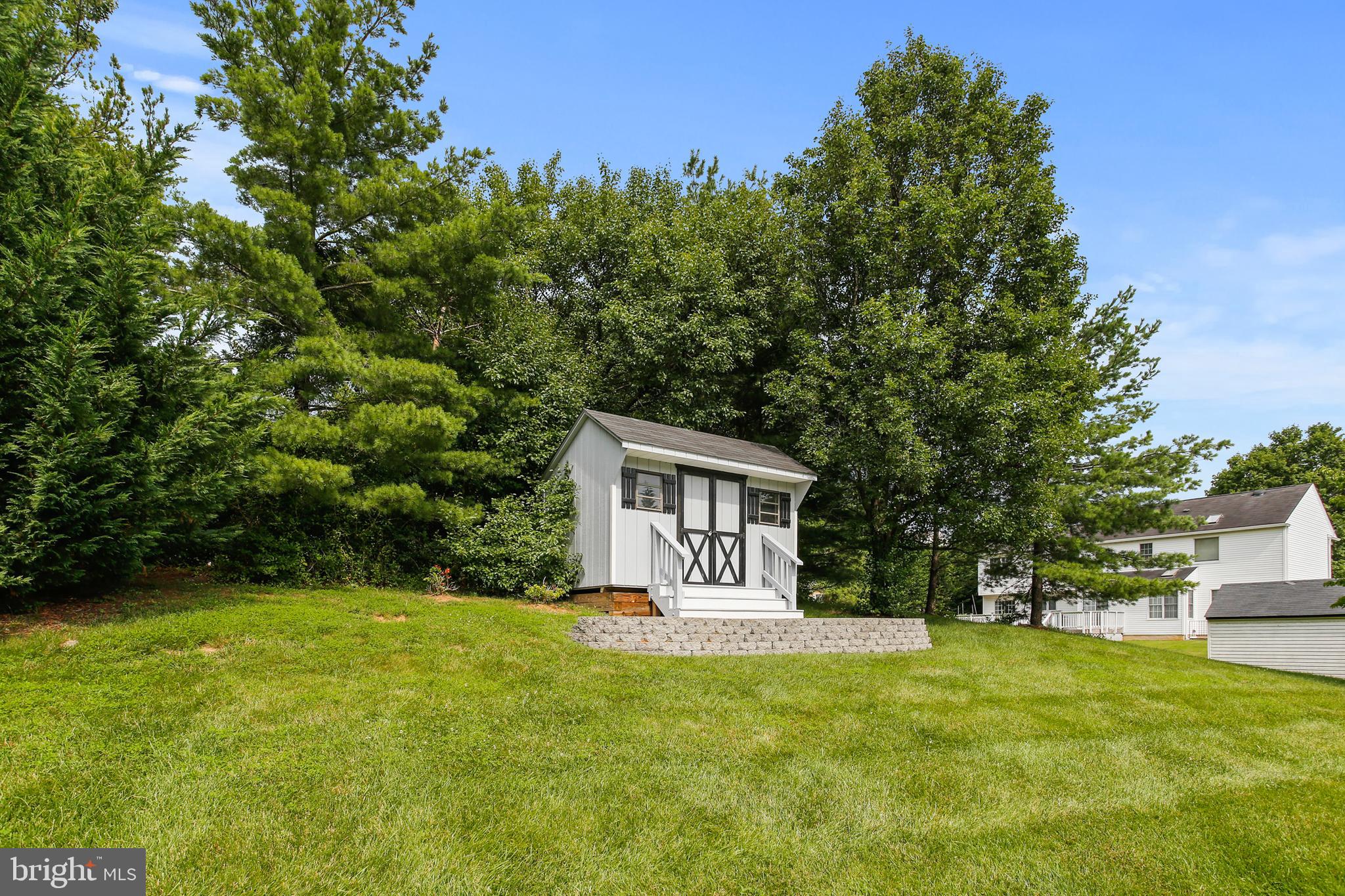 BRIARCLIFF MANOR - Residential