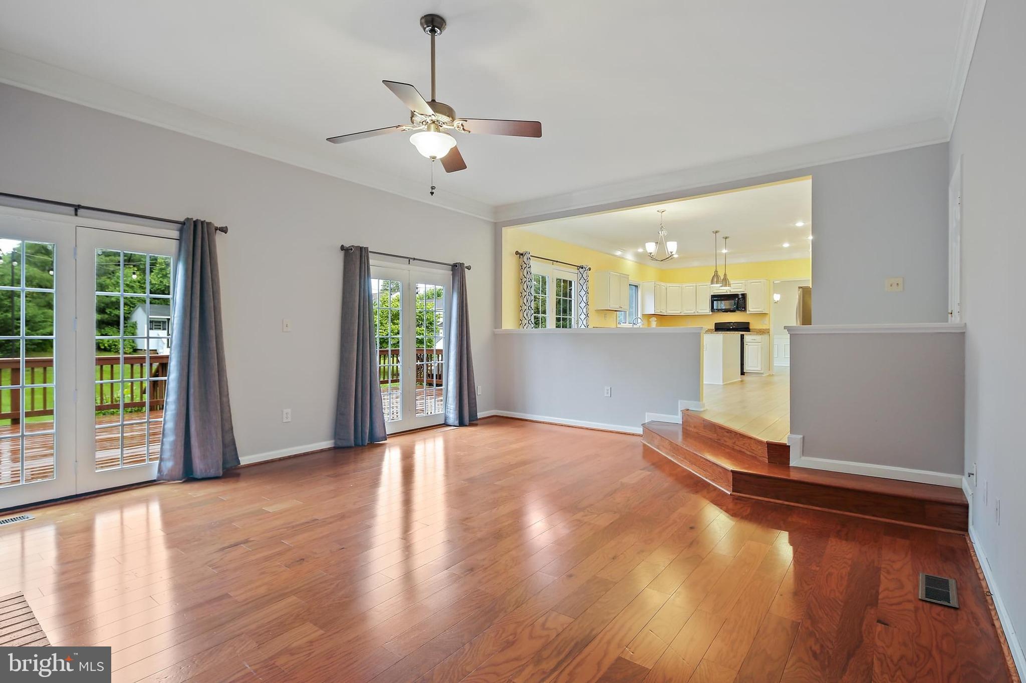 BRIARCLIFF MANOR - Residential