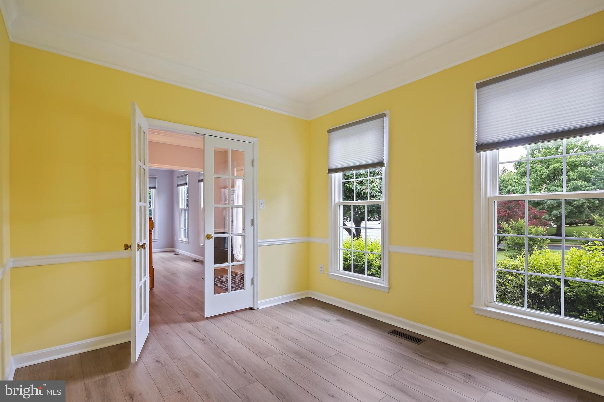 BRIARCLIFF MANOR - Residential