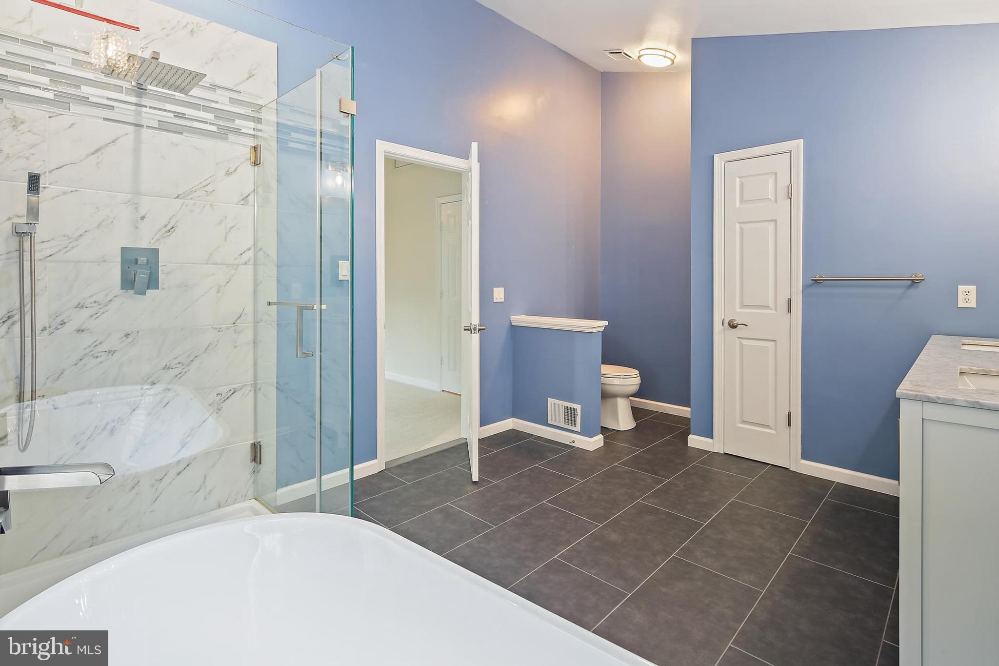 BRIARCLIFF MANOR - Residential