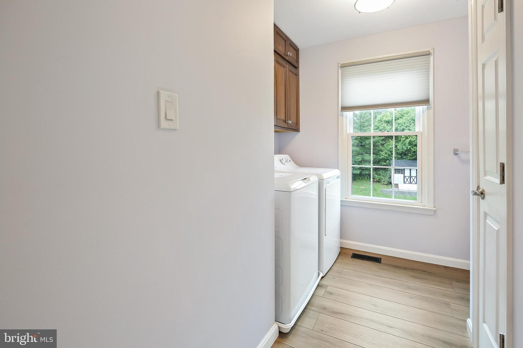 BRIARCLIFF MANOR - Residential