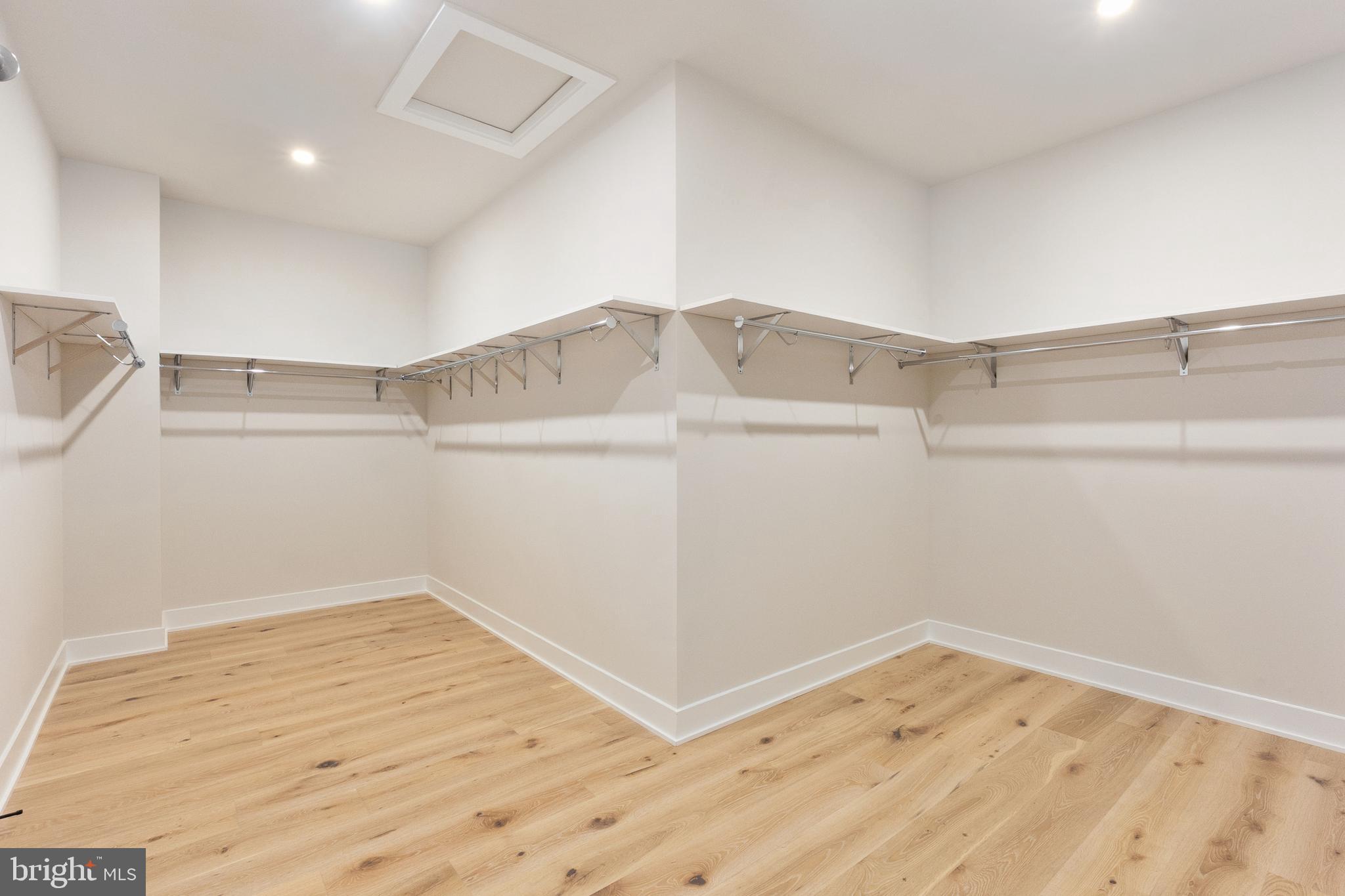 TOLL BROTHERS AT WOODBURN - Residential