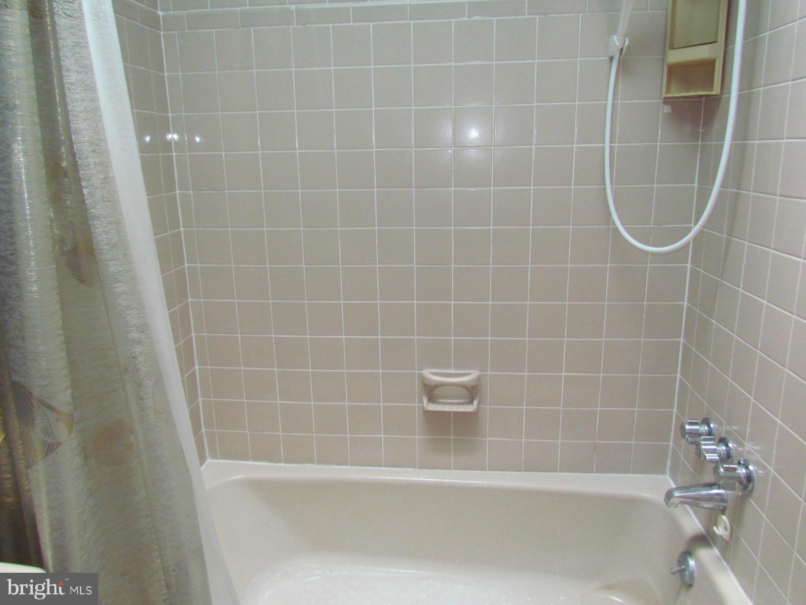 MAPLE RUN - Residential