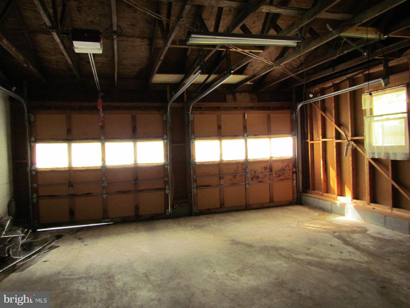 MAPLE RUN - Residential