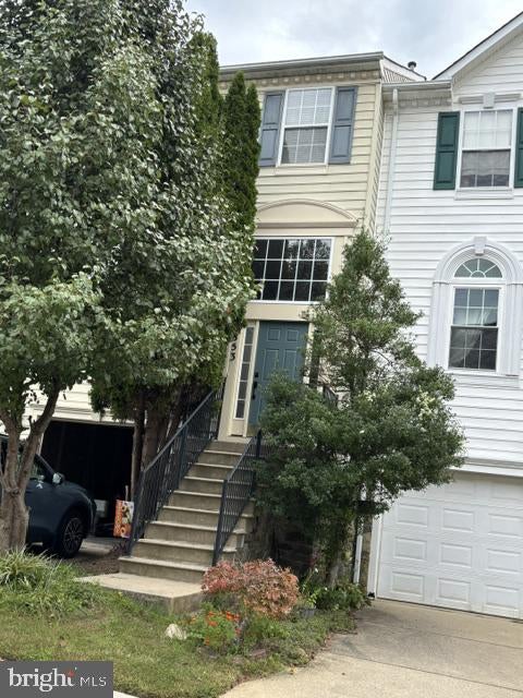 Townhouse For Sale - 4853 Waltonshire Circle<br/> OLNEY, MD 20832