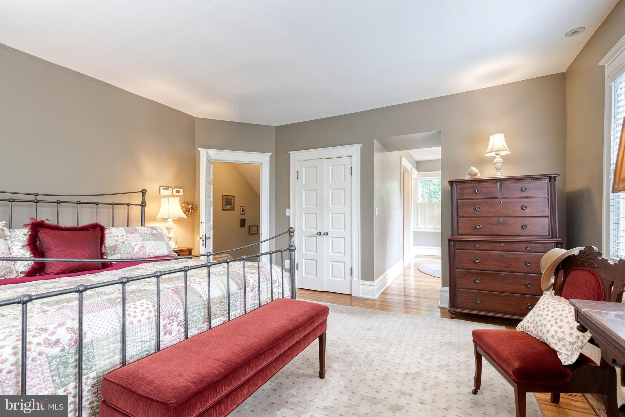 ROLAND PARK - Residential