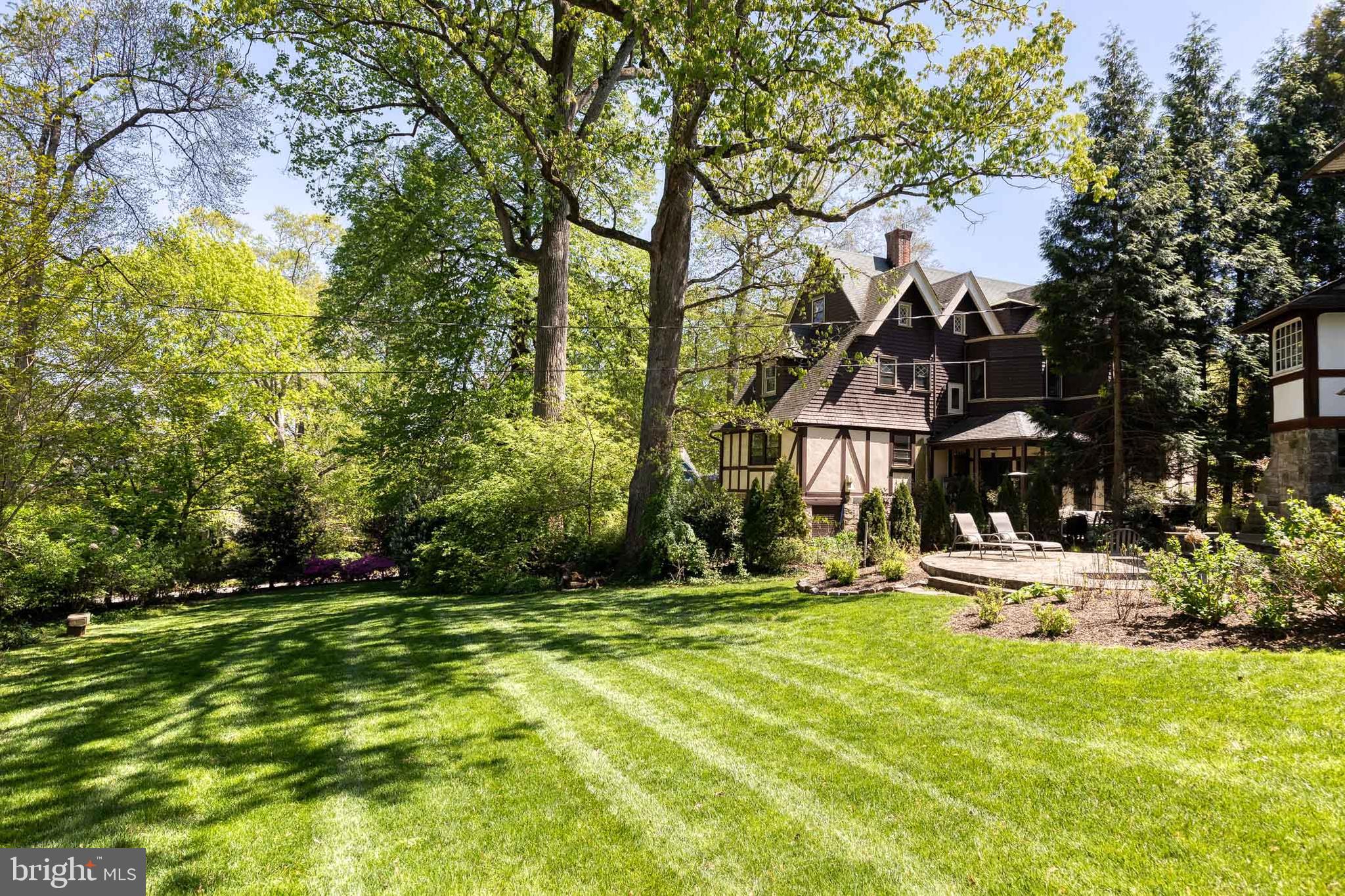 ROLAND PARK - Residential