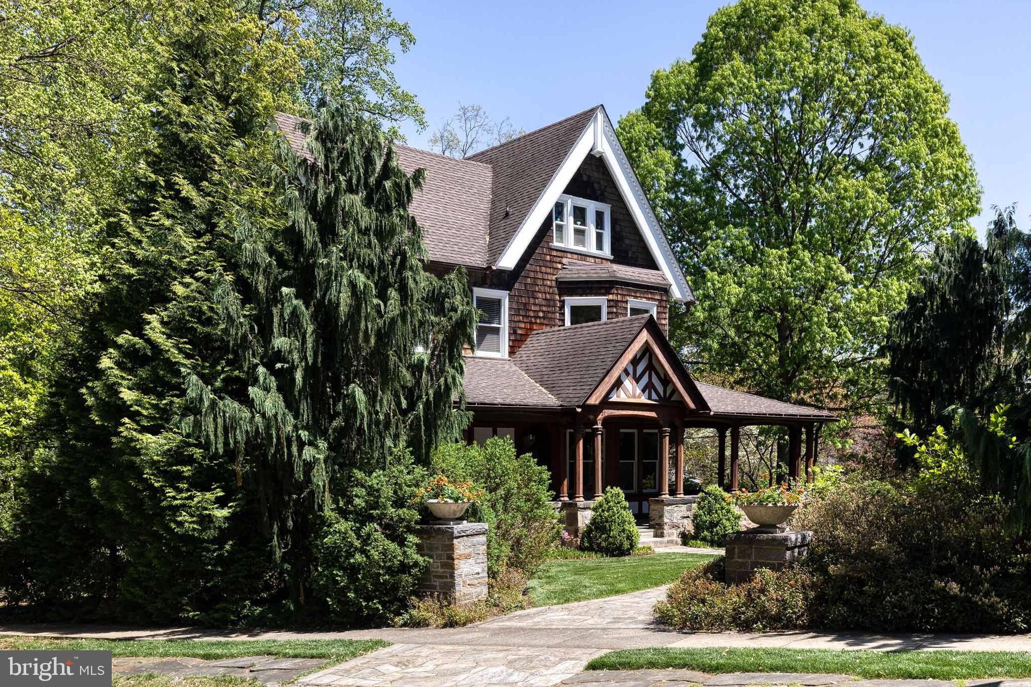ROLAND PARK - Residential