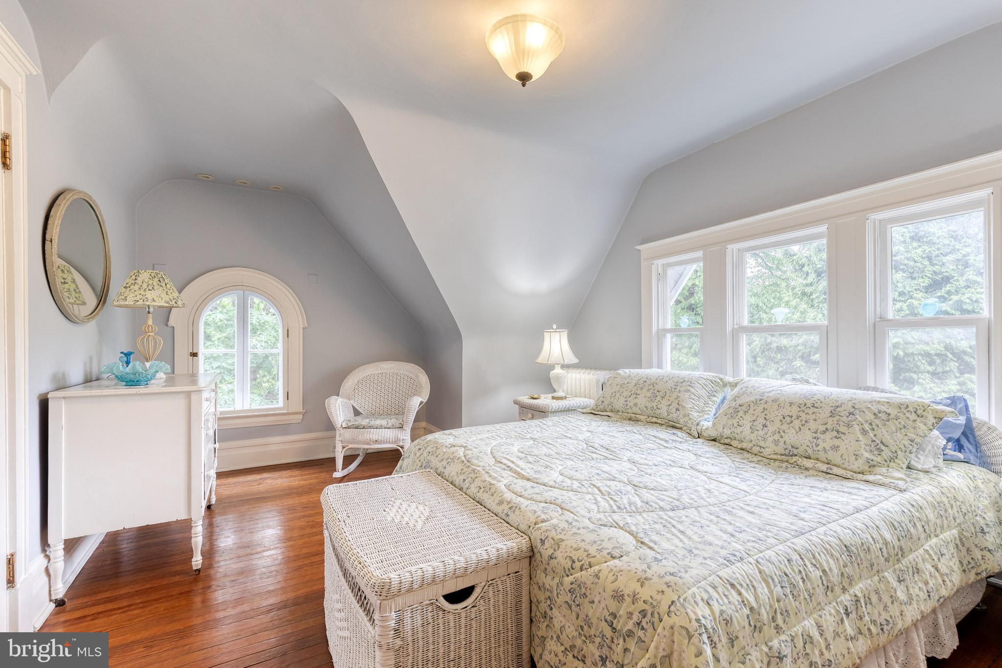 ROLAND PARK - Residential