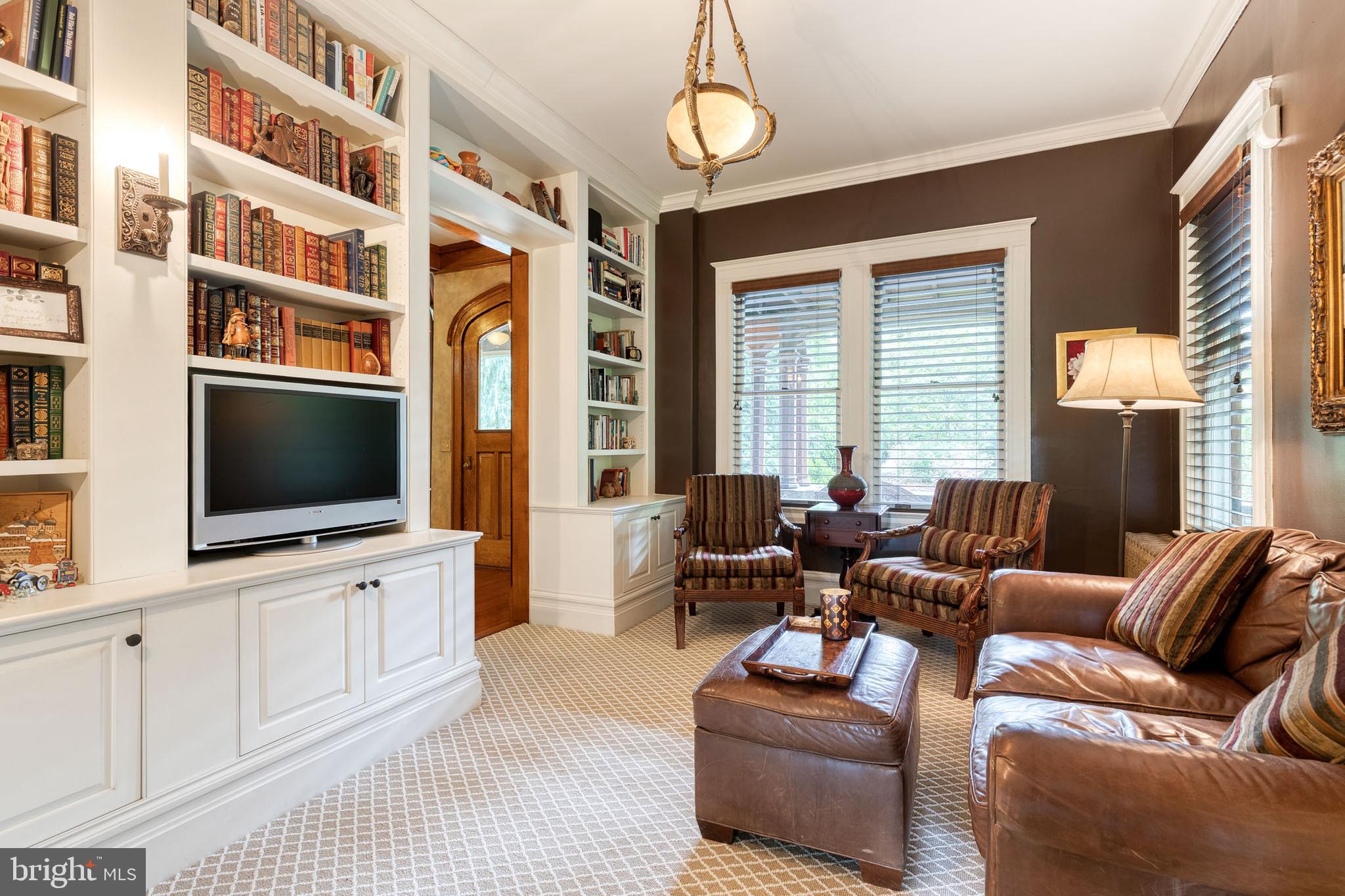 ROLAND PARK - Residential