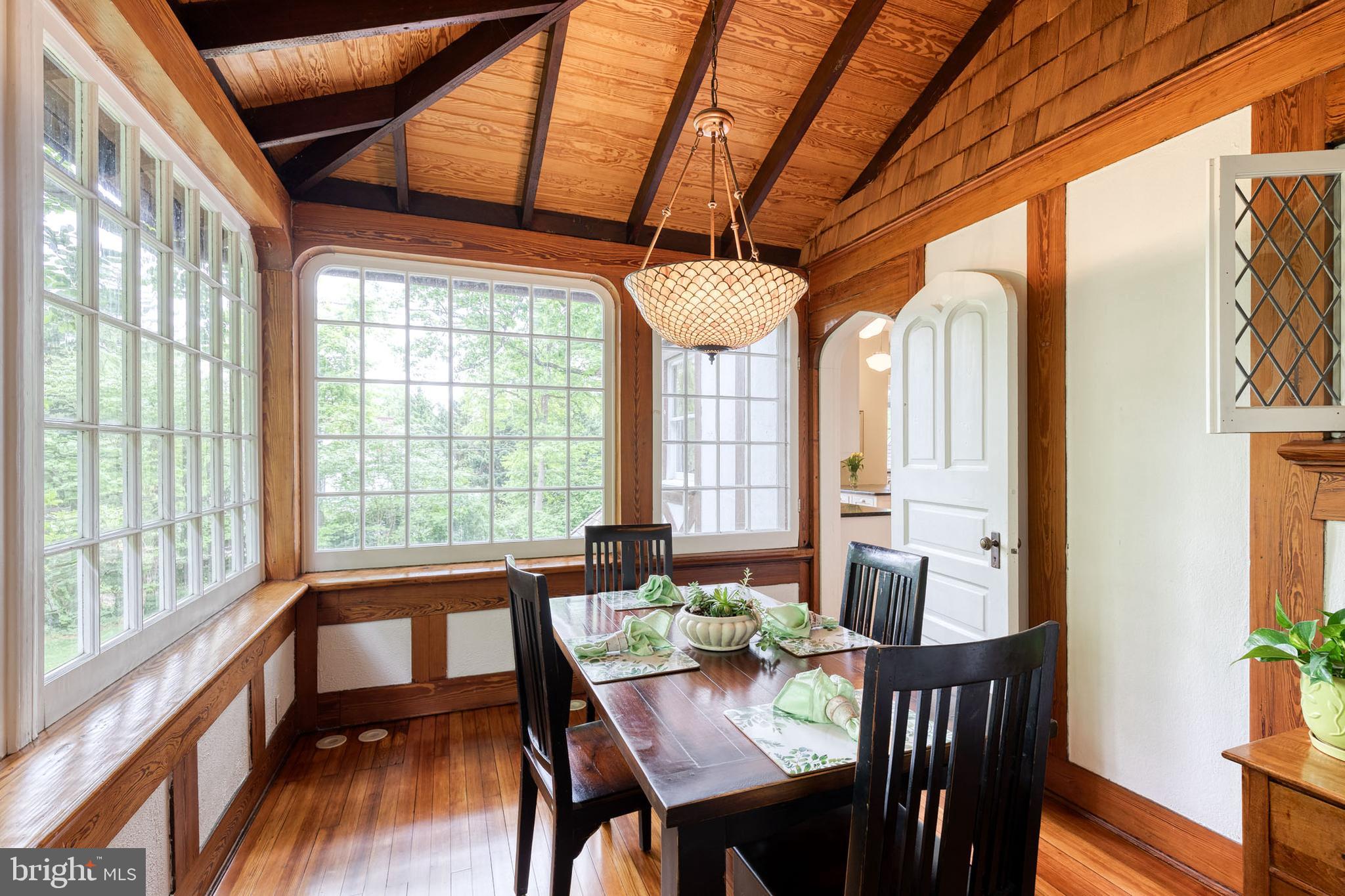 ROLAND PARK - Residential