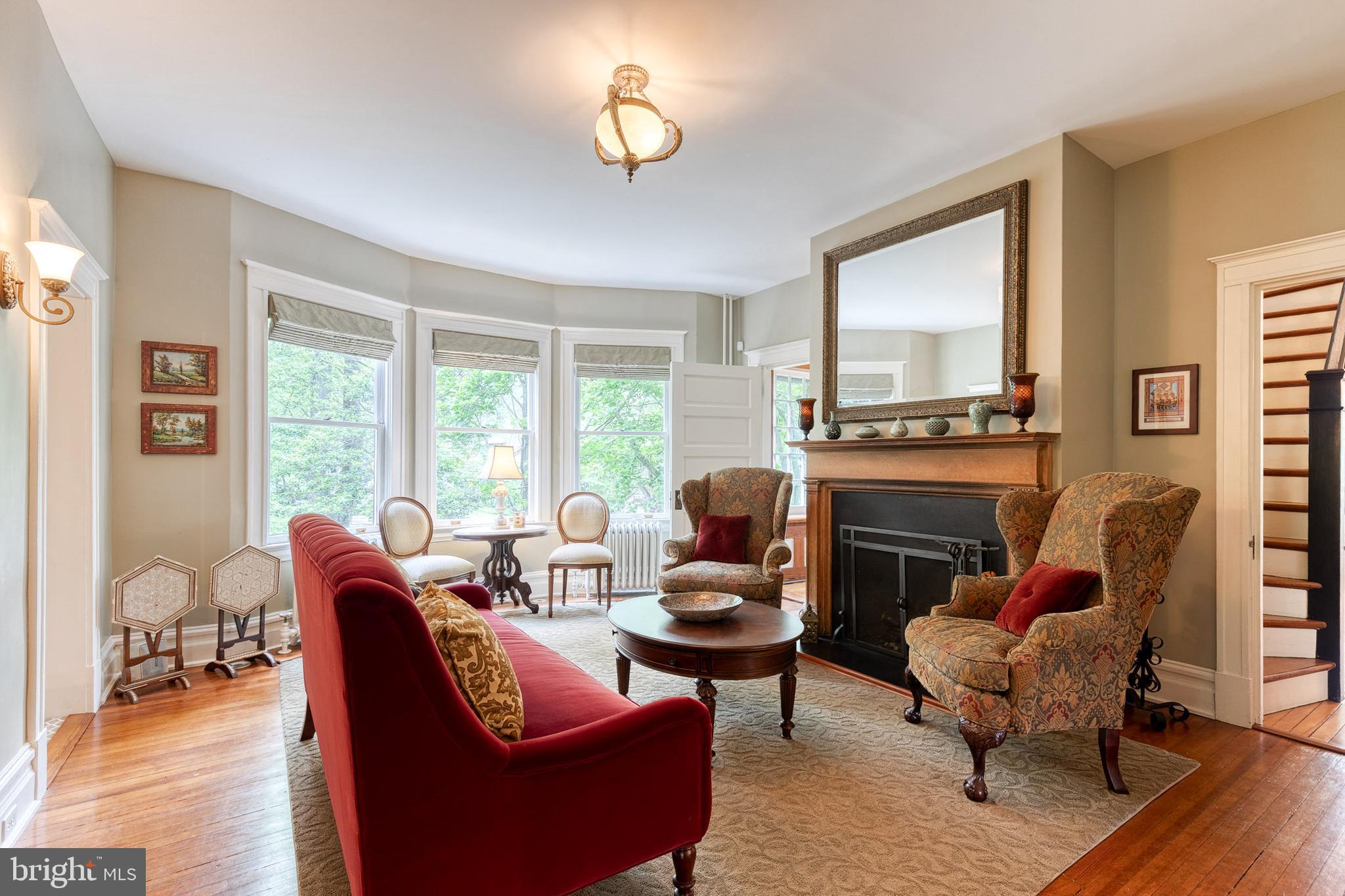 ROLAND PARK - Residential