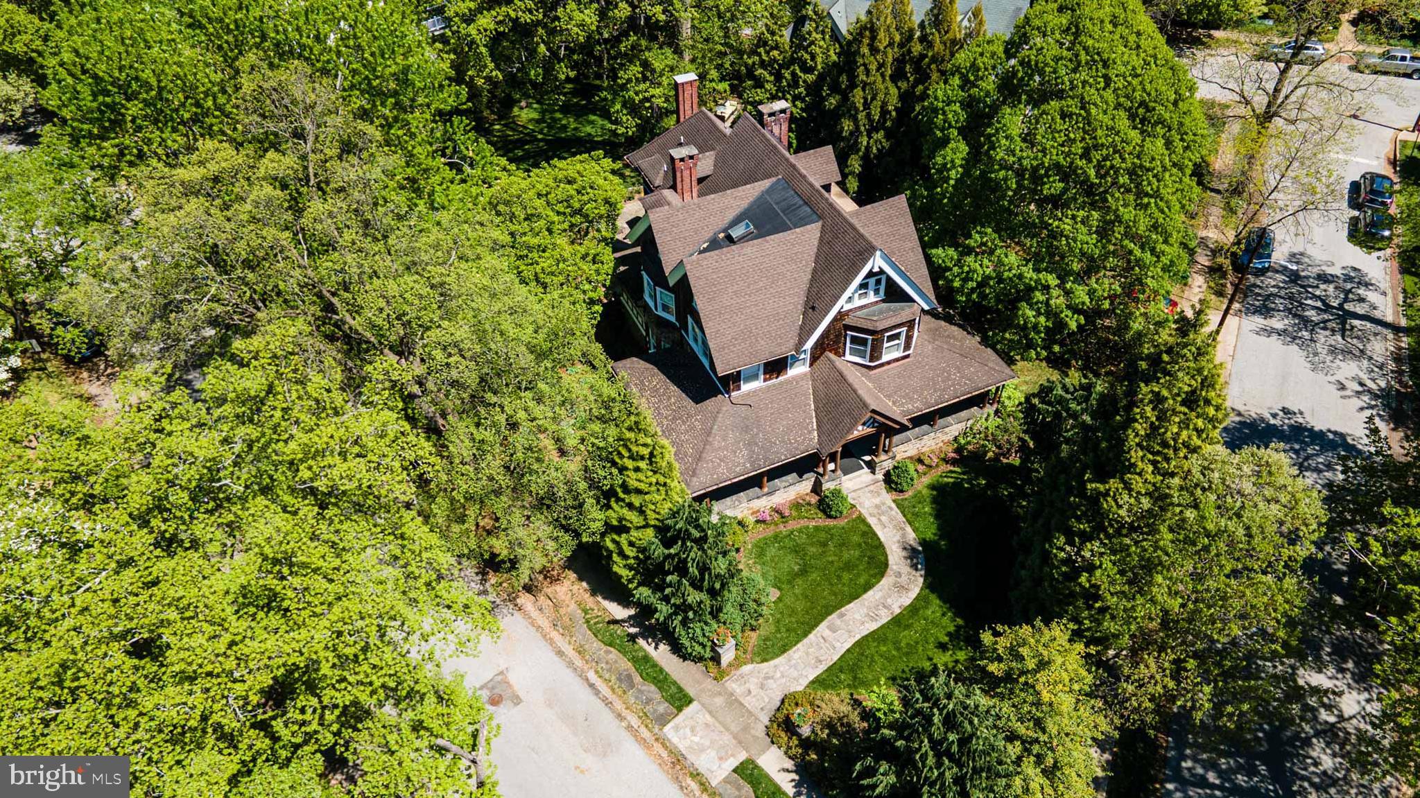ROLAND PARK - Residential